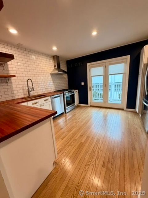 Tiny photo for 28 3rd Street #44, Stamford, CT 06905 (MLS # 24137164)