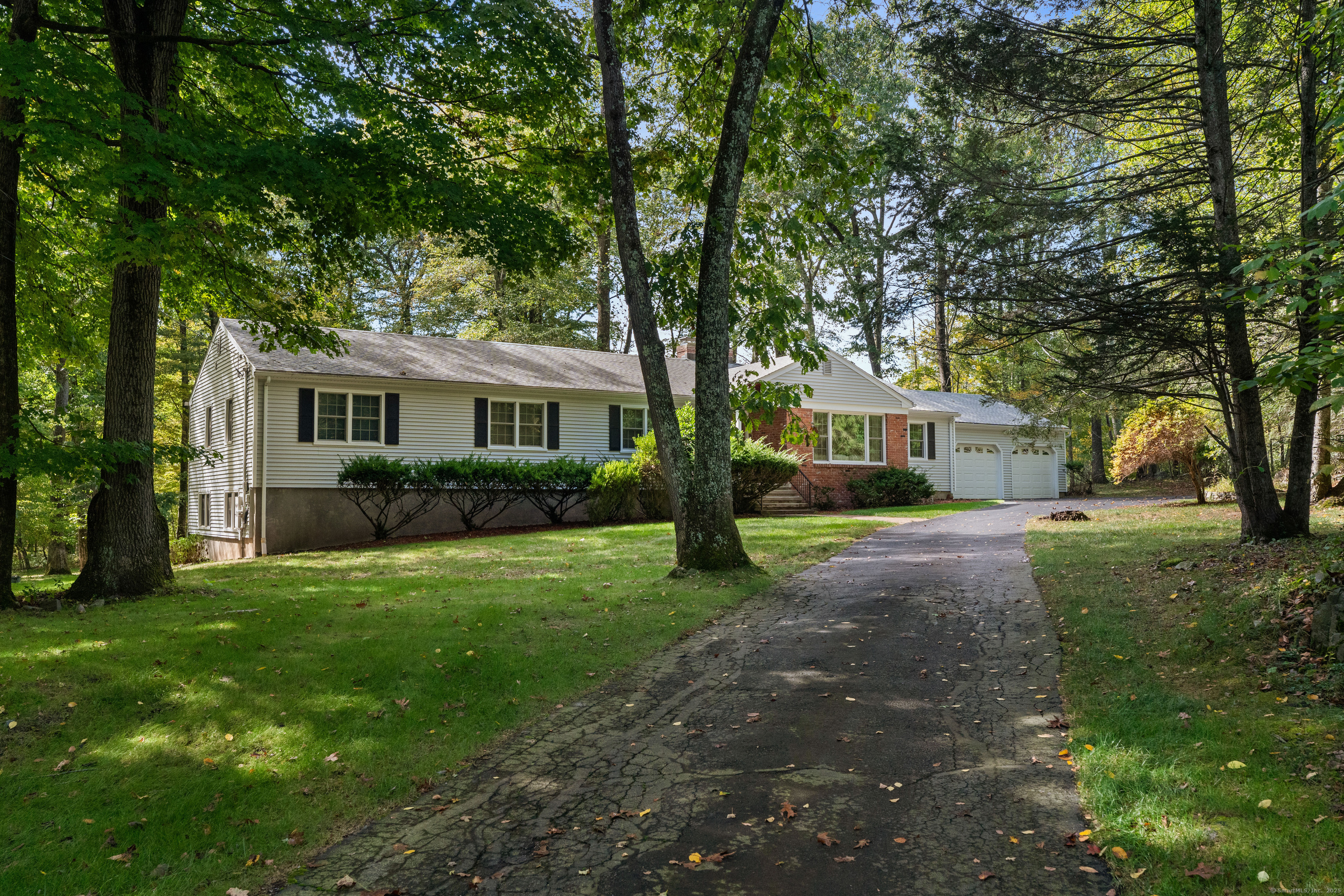 118 Maple Vale Drive