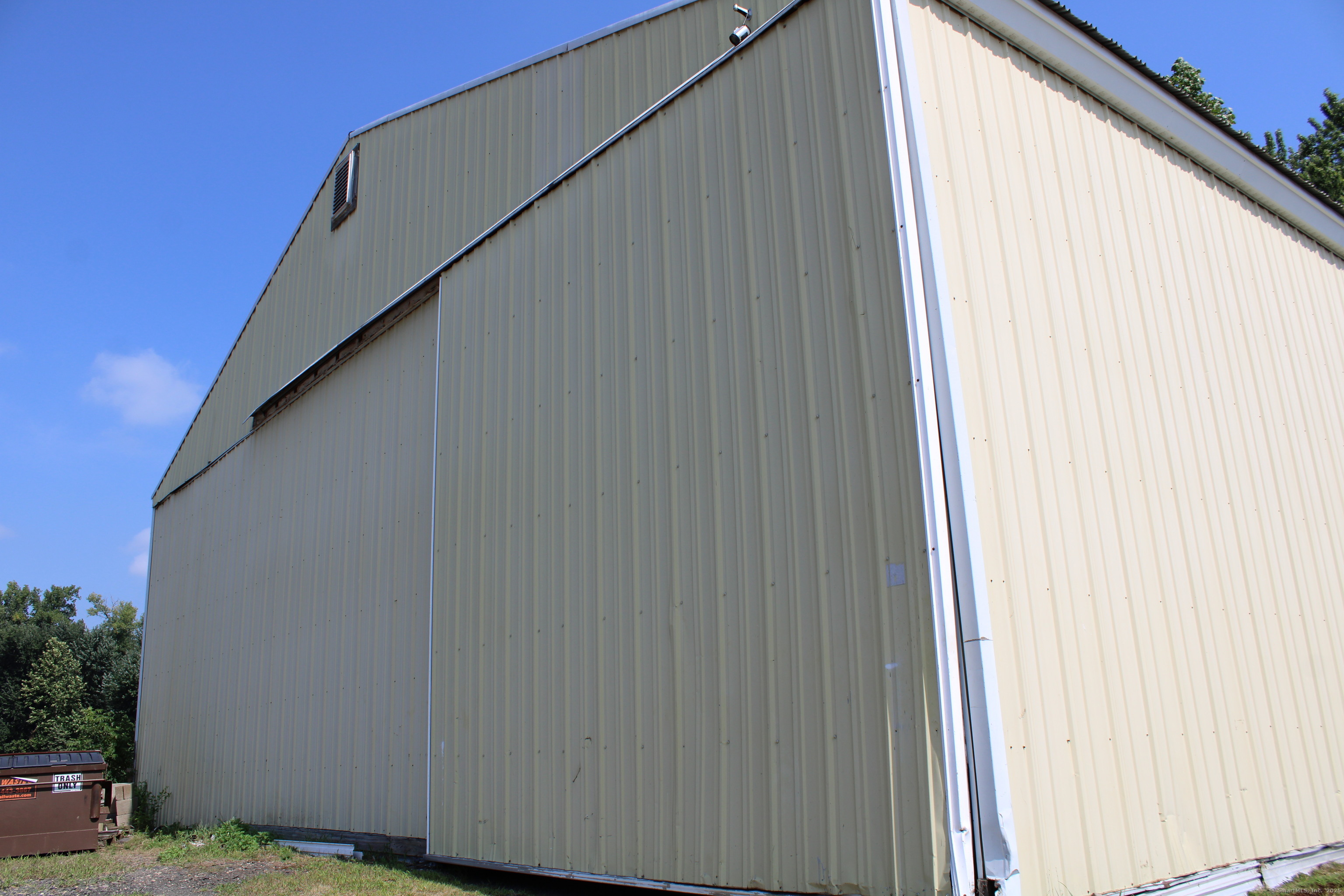 Portland, Connecticut 06480, United States, ,2 BathroomsBathrooms,Commercial,Active,190599