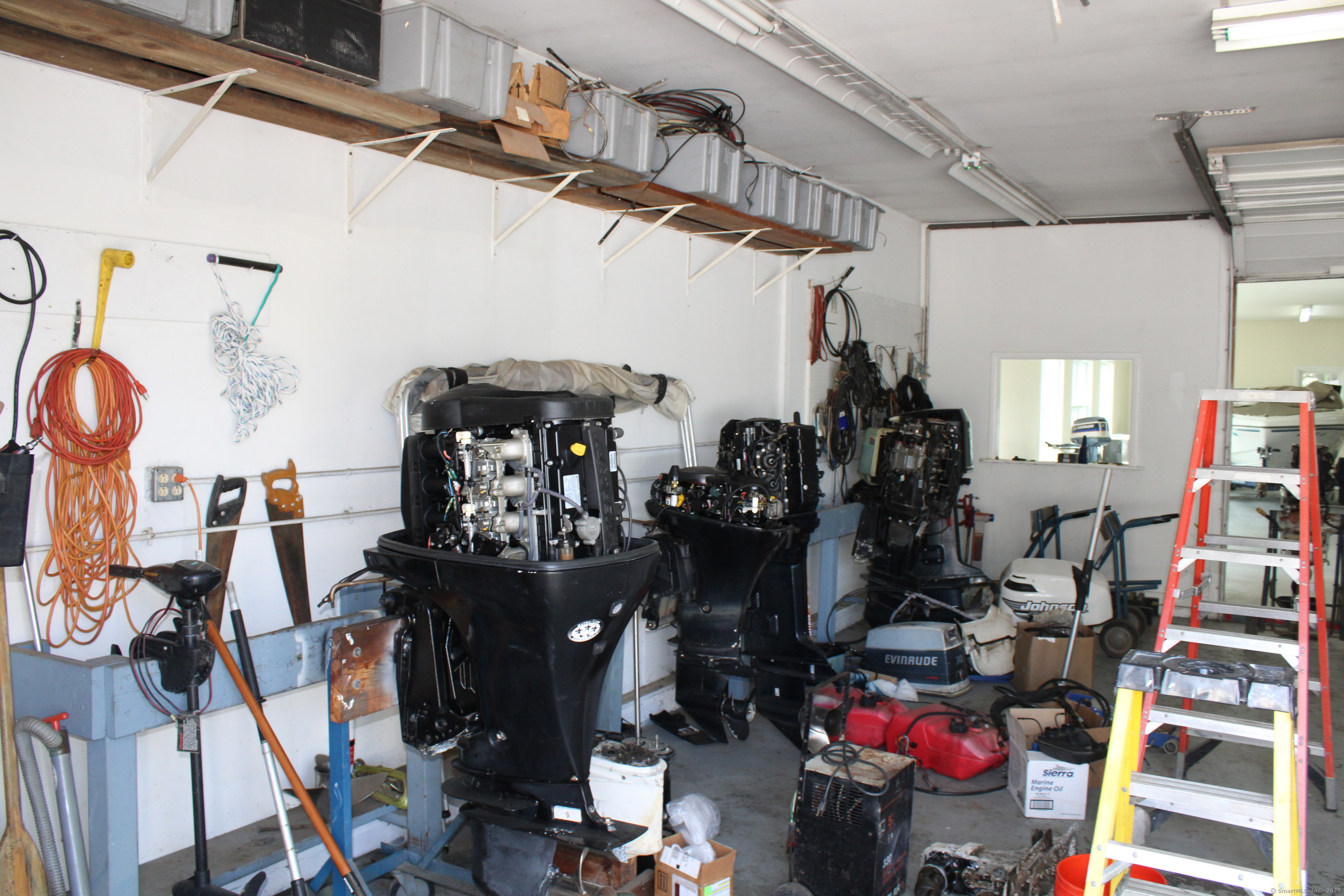 Portland, Connecticut 06480, United States, ,2 BathroomsBathrooms,Commercial,Active,190599