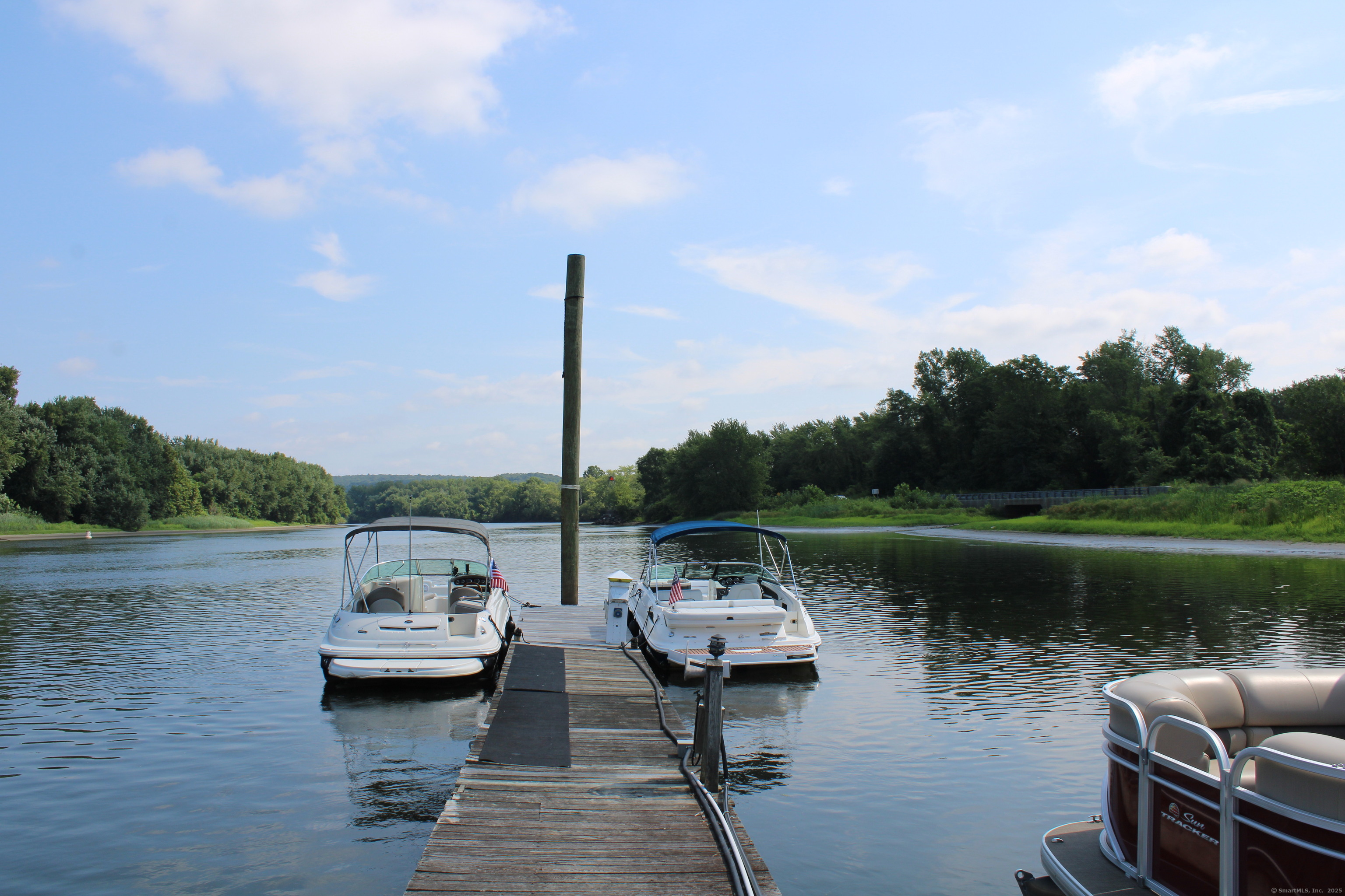 Portland, Connecticut 06480, United States, ,2 BathroomsBathrooms,Commercial,Active,190599