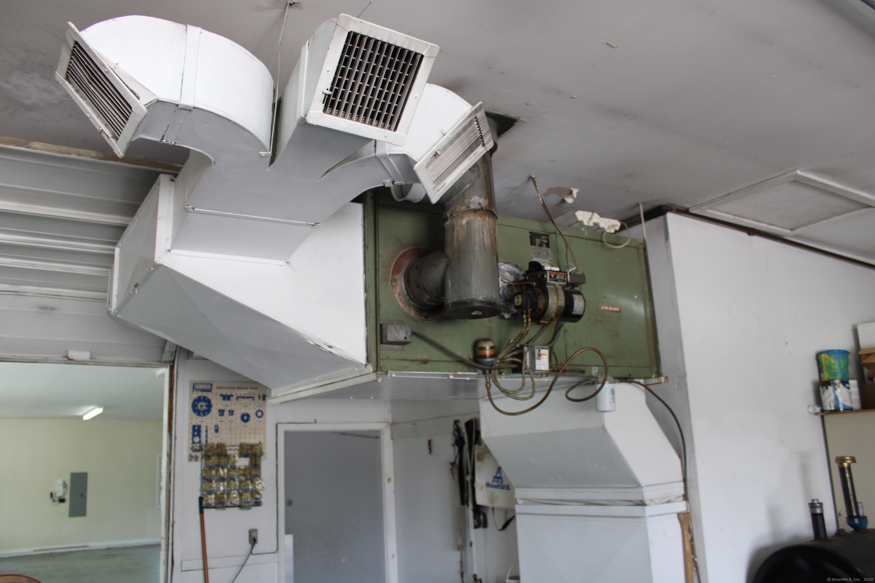 Portland, Connecticut 06480, United States, ,2 BathroomsBathrooms,Commercial,Active,190599