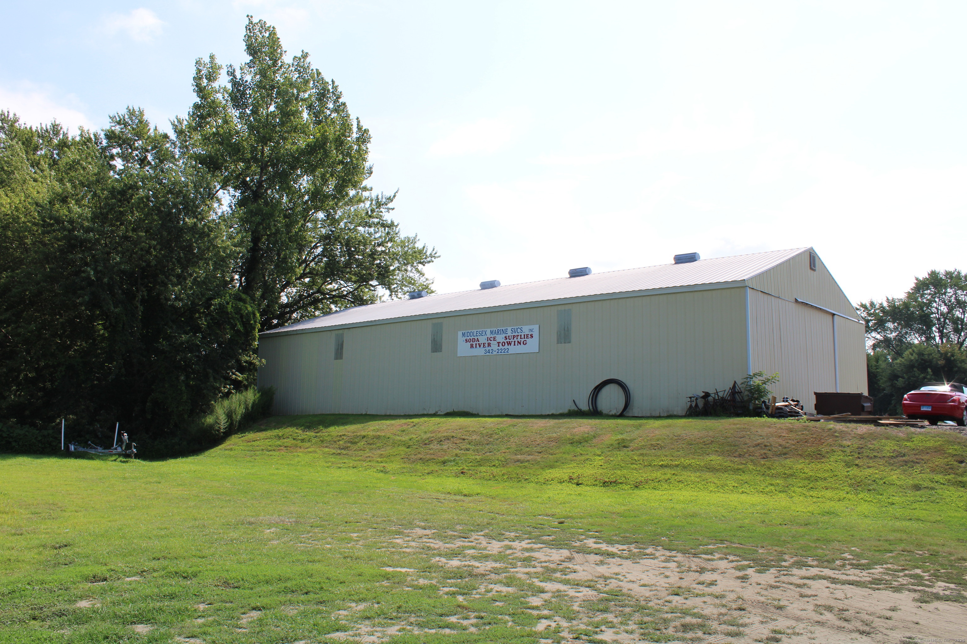 Portland, Connecticut 06480, United States, ,2 BathroomsBathrooms,Commercial,Active,190599