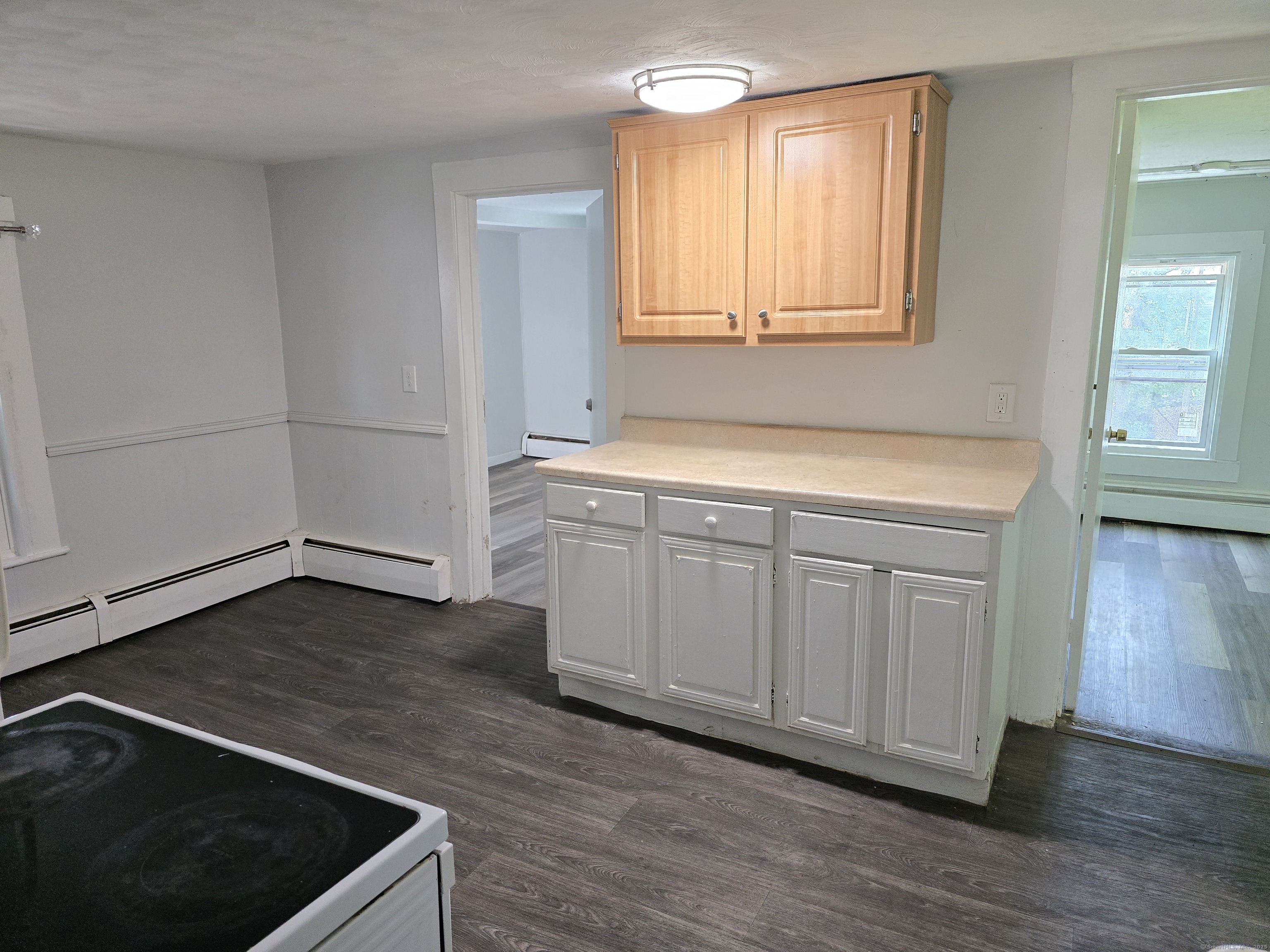 Hartford, Connecticut 06106, United States, 4 Bedrooms Bedrooms, ,2 BathroomsBathrooms,Residential,Pending,184511