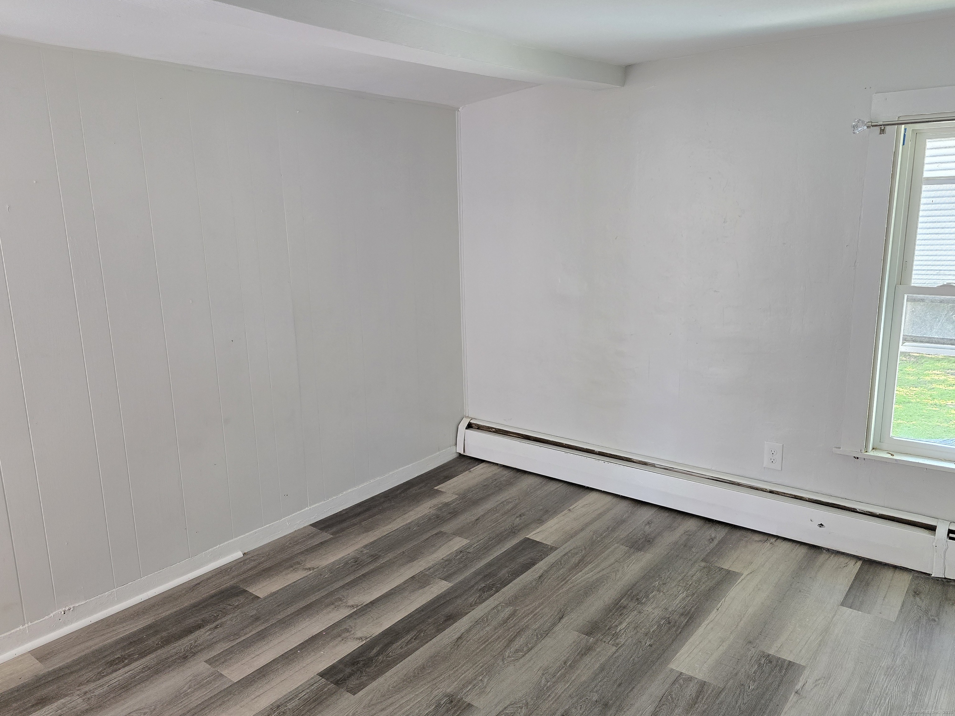 Hartford, Connecticut 06106, United States, 4 Bedrooms Bedrooms, ,2 BathroomsBathrooms,Residential,Pending,184511