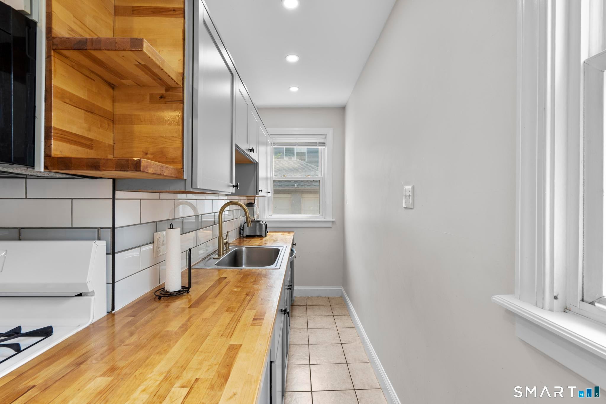 93 Porter Street