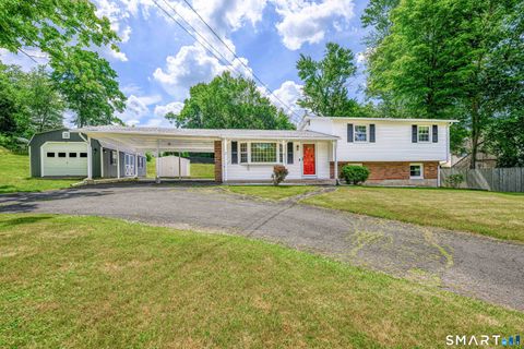 Photo of 91 Nicholas Road, Wallingford, CT 06492 (MLS # 24184474)