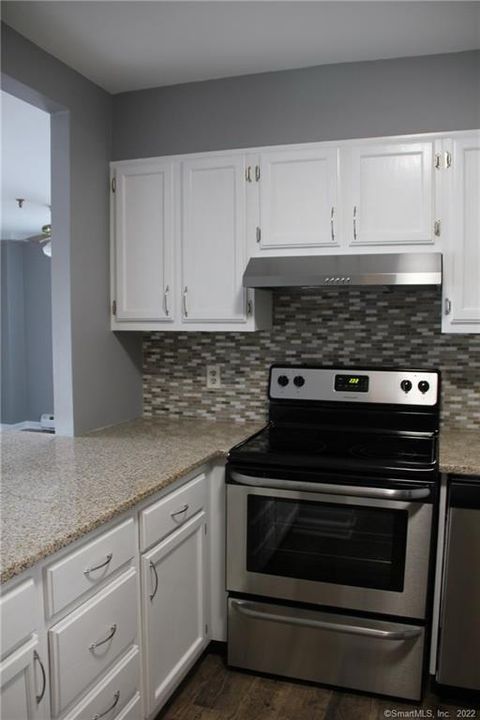 Tiny photo for 51 Schuyler Avenue #APT 5A, Stamford, CT 06902 (MLS # 24145840)