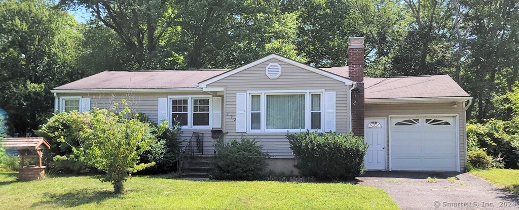 292 Celia Drive, Wolcott, Connecticut - 3 Bedrooms  
1 Bathrooms  
5 Rooms - 