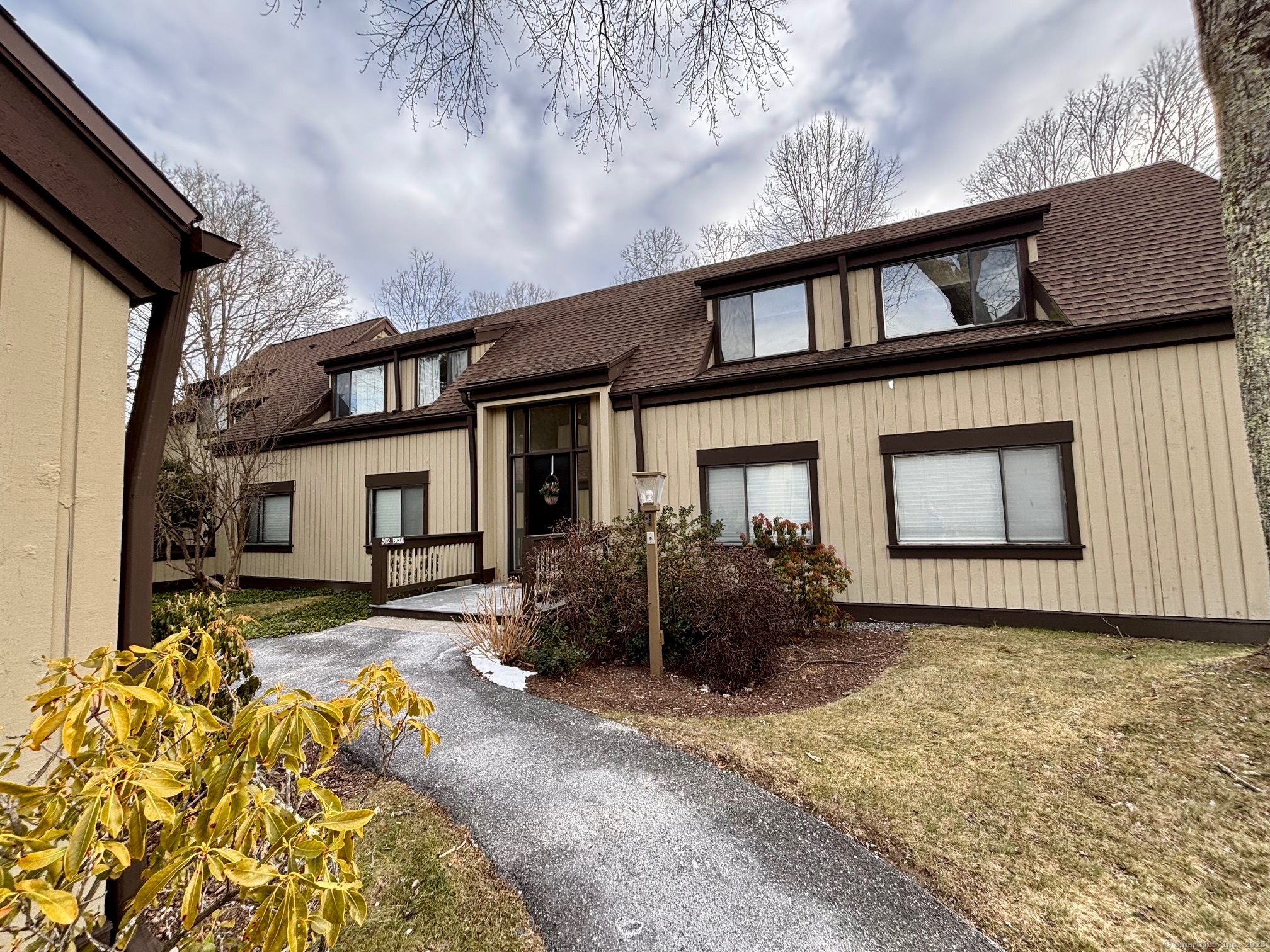 562 Poverty Road #E, Southbury, Connecticut image 27