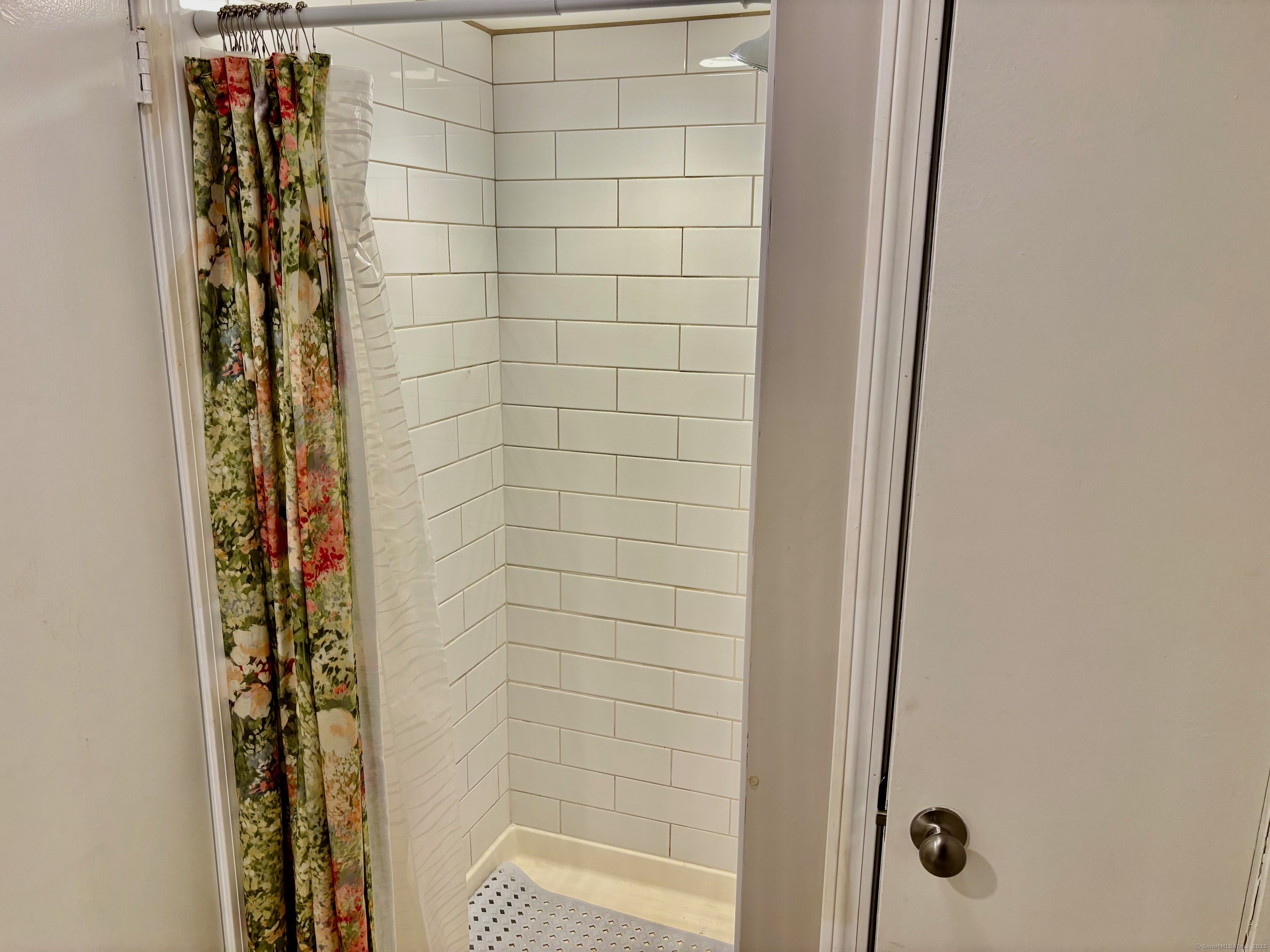 562 Poverty Road #E, Southbury, Connecticut image 14