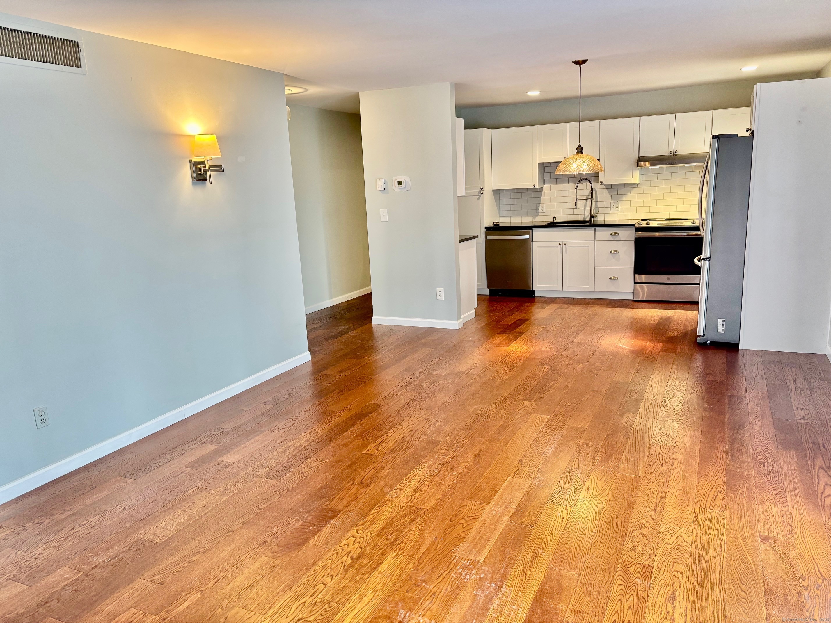 562 Poverty Road #E, Southbury, Connecticut image 6