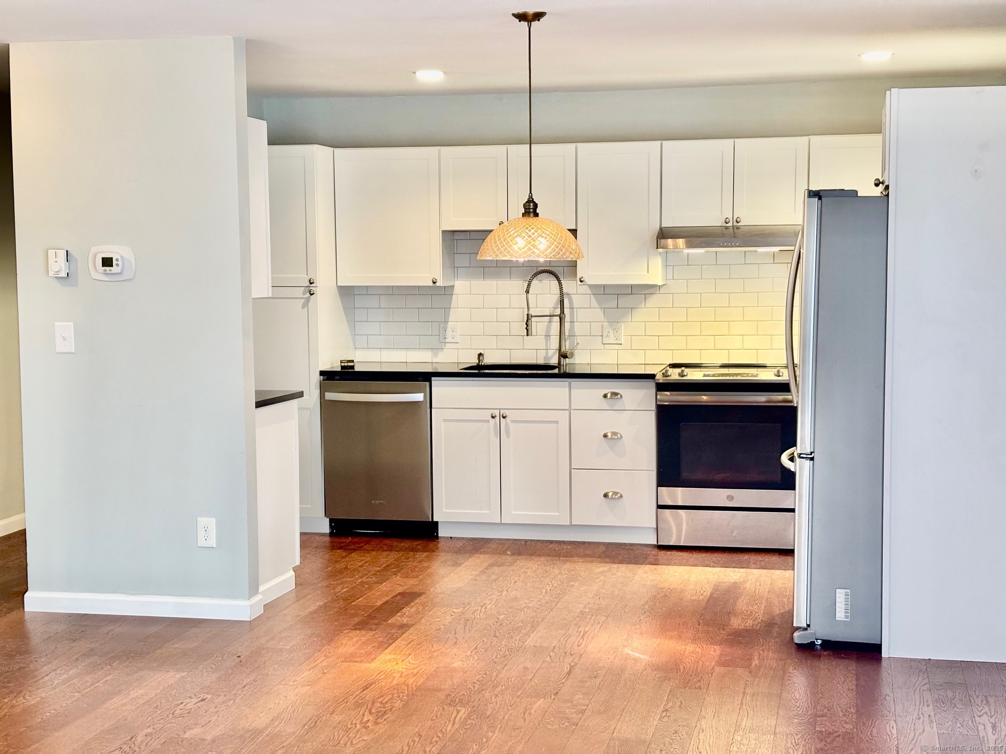 562 Poverty Road #E, Southbury, Connecticut image 4