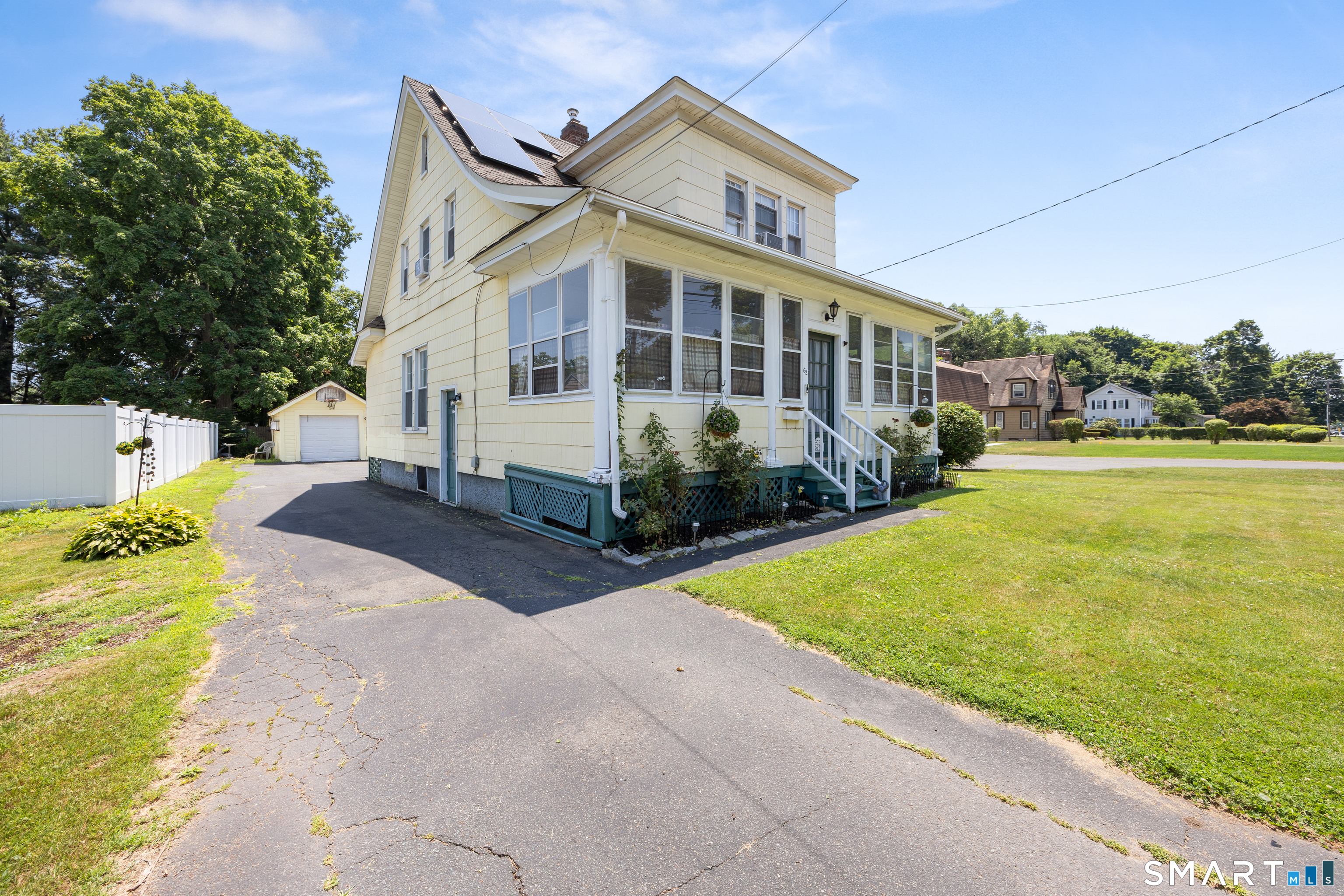 62 Farmington Avenue