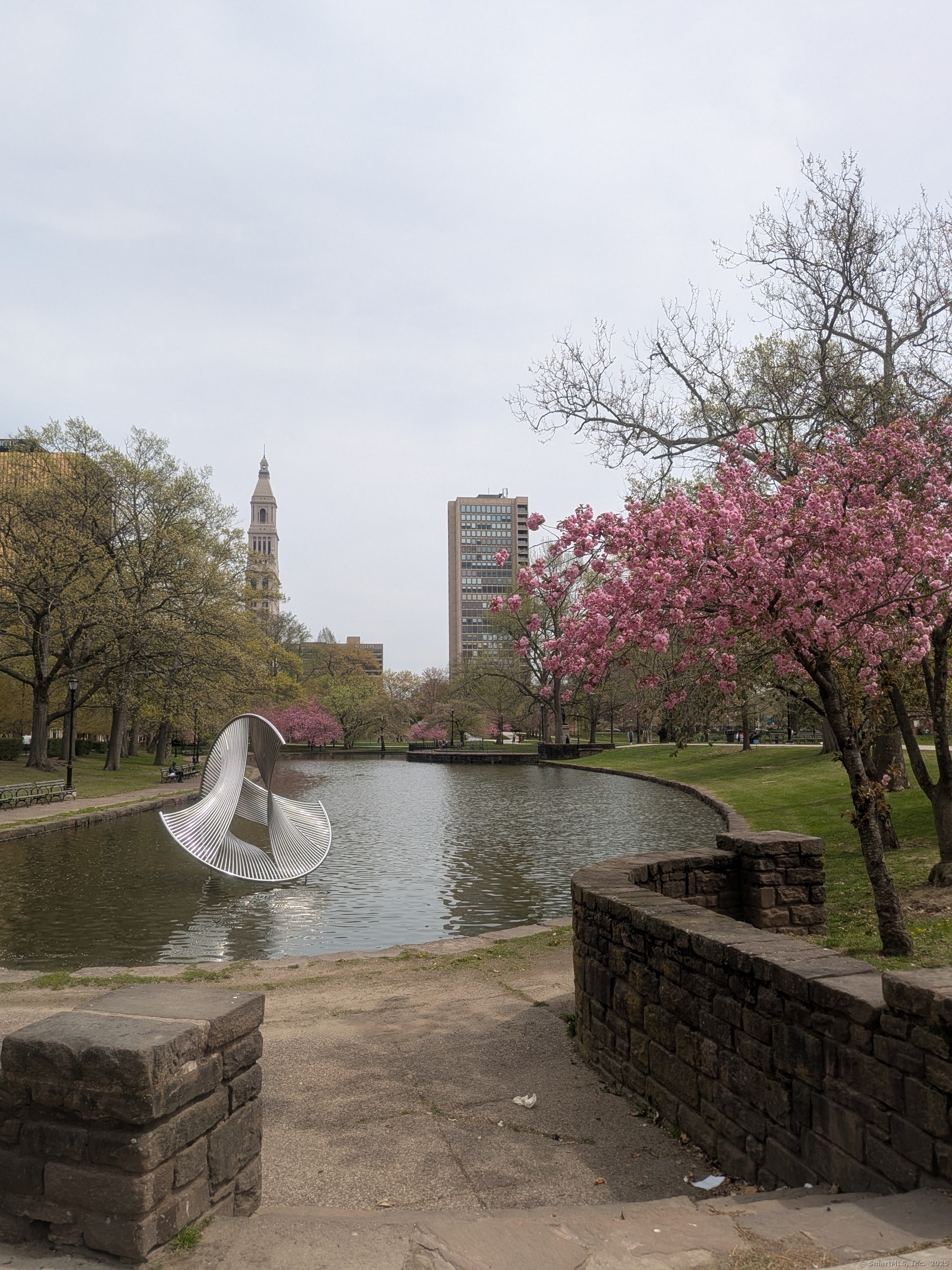 Gold Street Apt 16F, Hartford, Connecticut - 1 Bathrooms  
1 Rooms - 