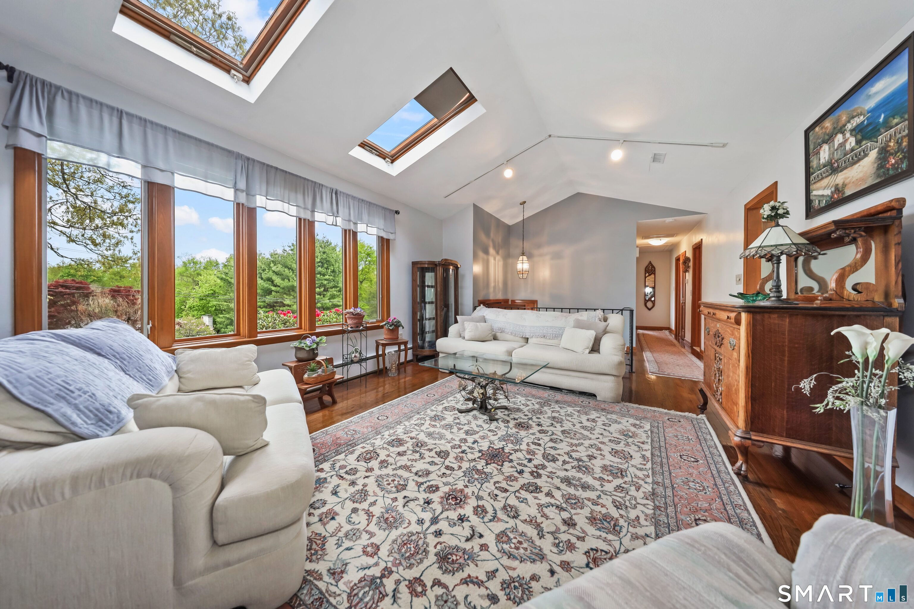 123 Evelyn Drive