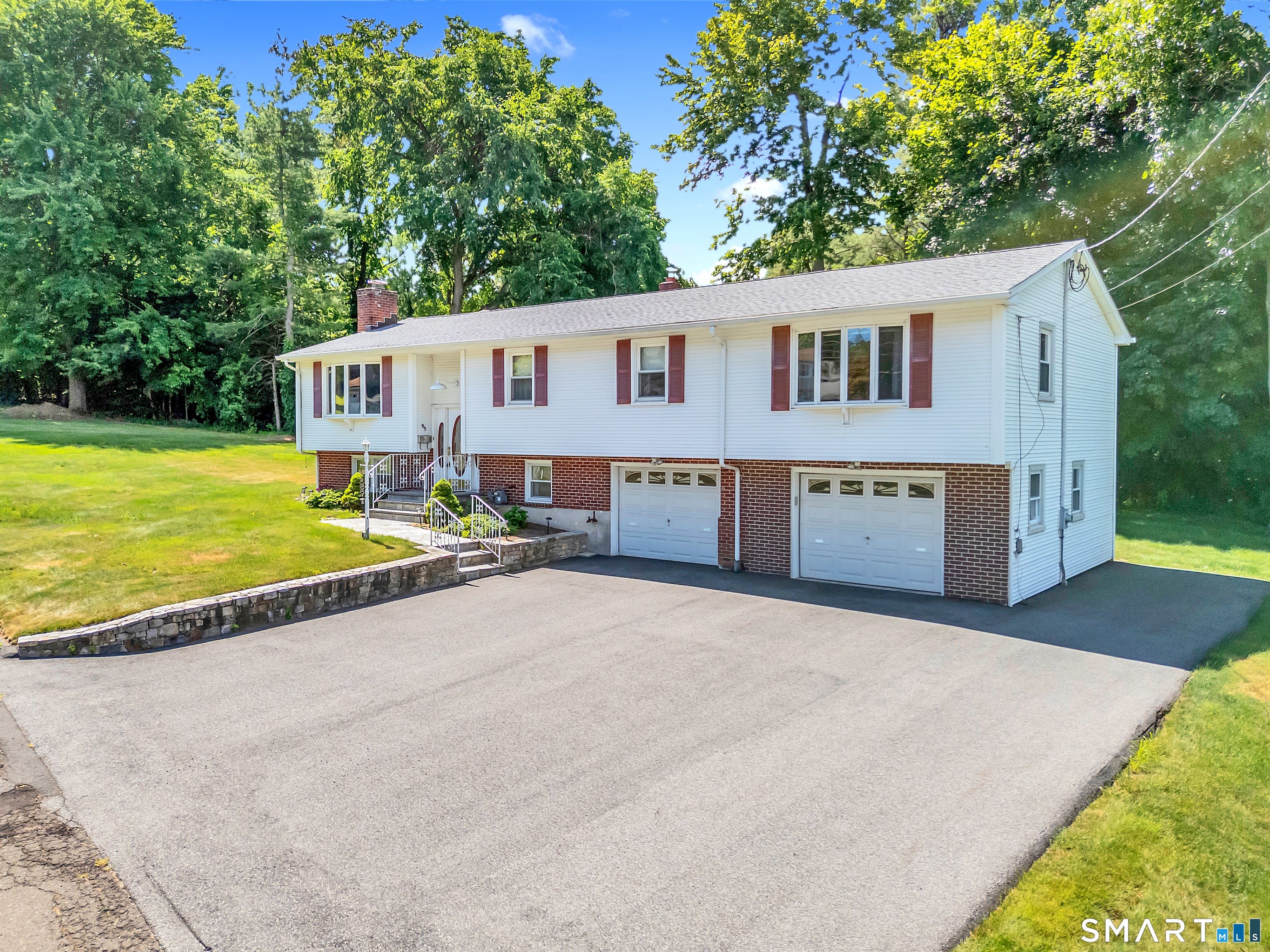 95 Cass Avenue