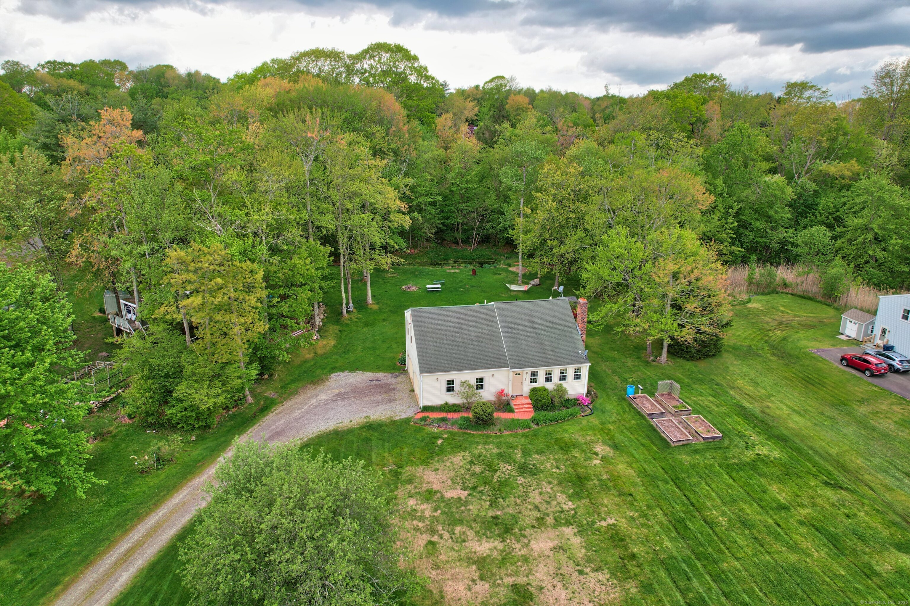 40 Fountainhead Road