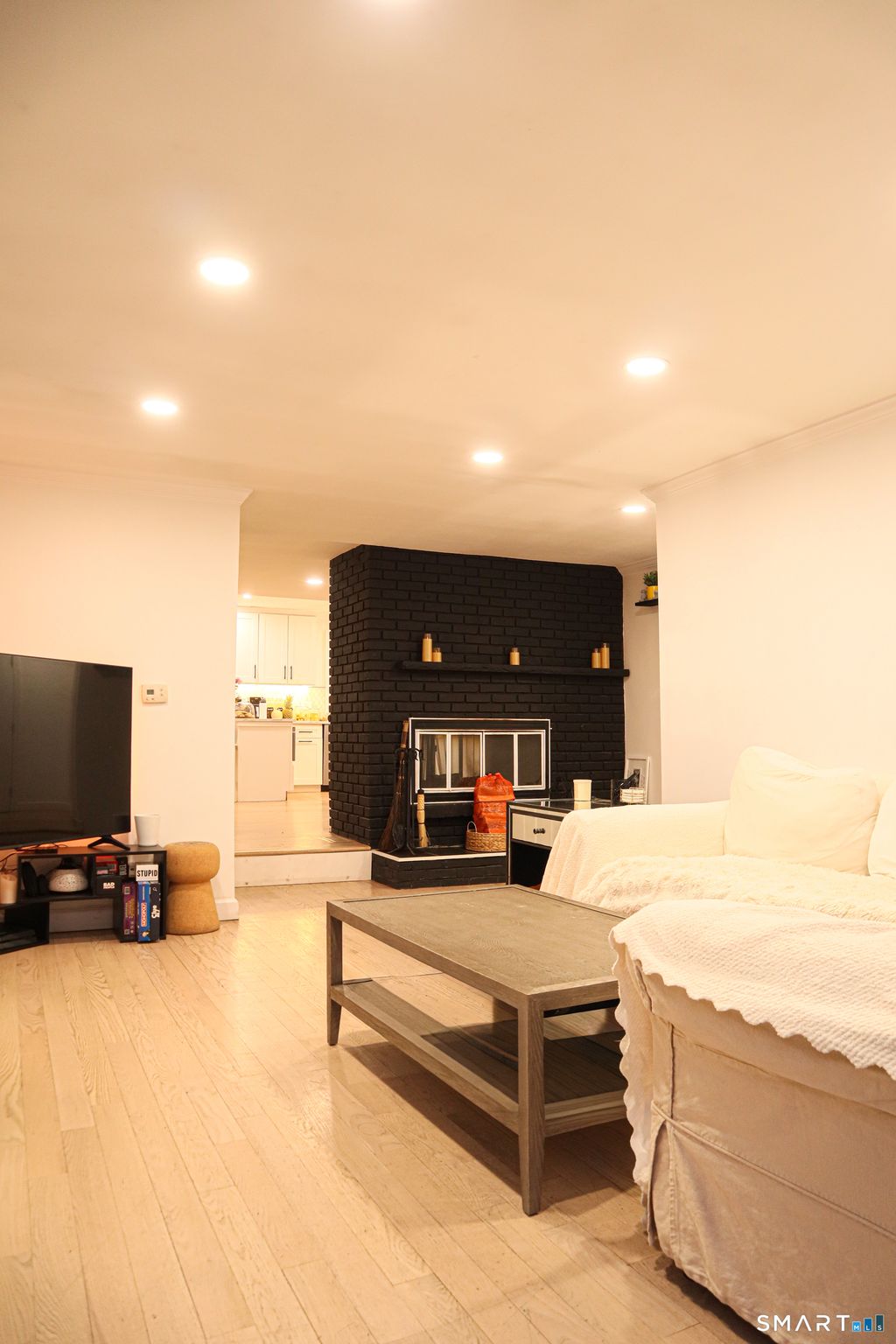 Photo of 207 Hillcrest Road, Bridgeport, CT 06606 (MLS # 24148372)