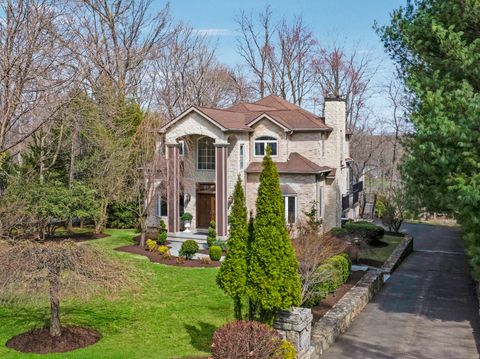 15 Skyview Drive Stamford CT 06902
