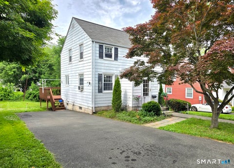 Photo of 66 Saint Augustine Street, West Hartford, CT 06110 (MLS # 24183999)