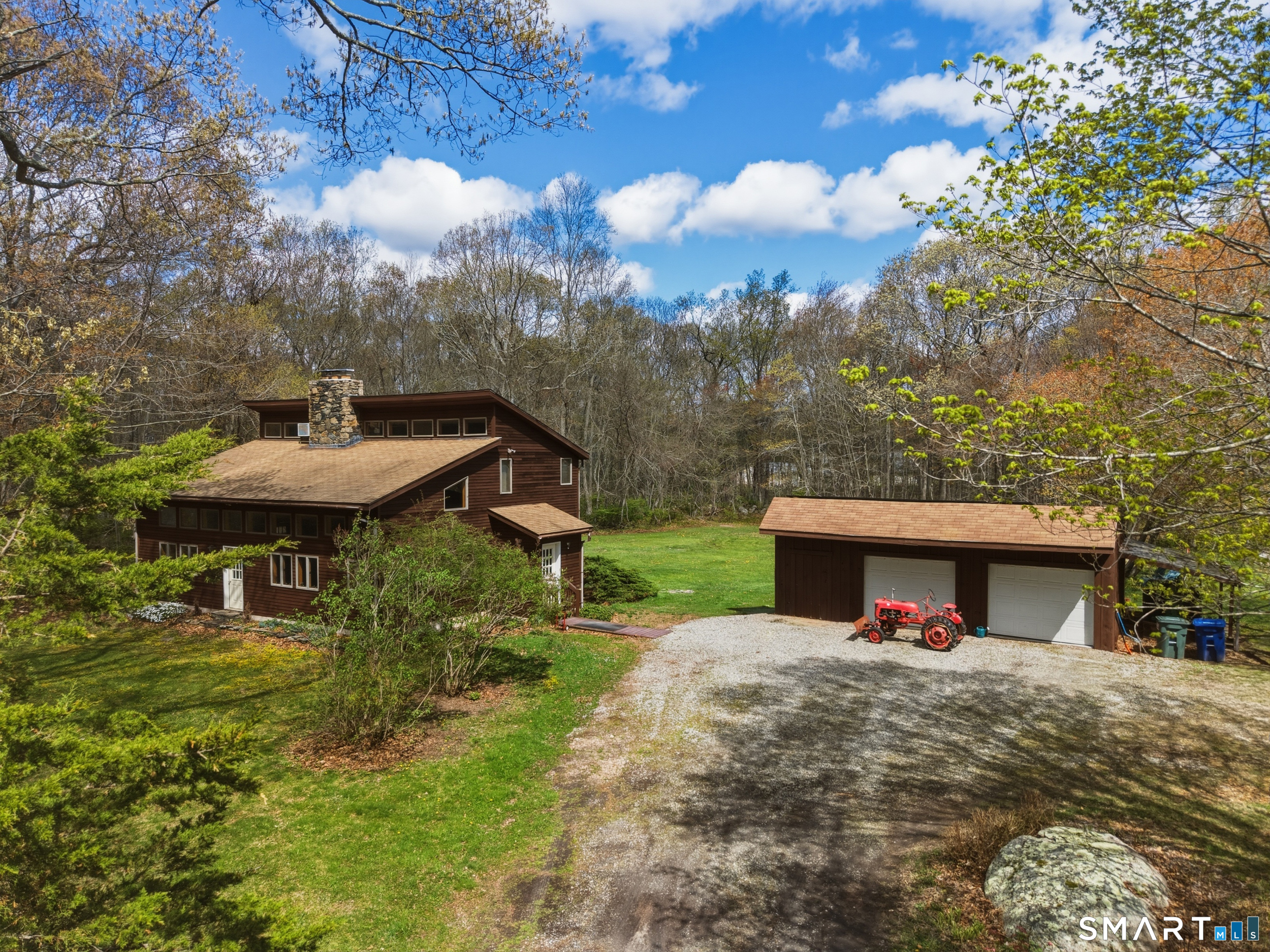 1707 Center Groton Road