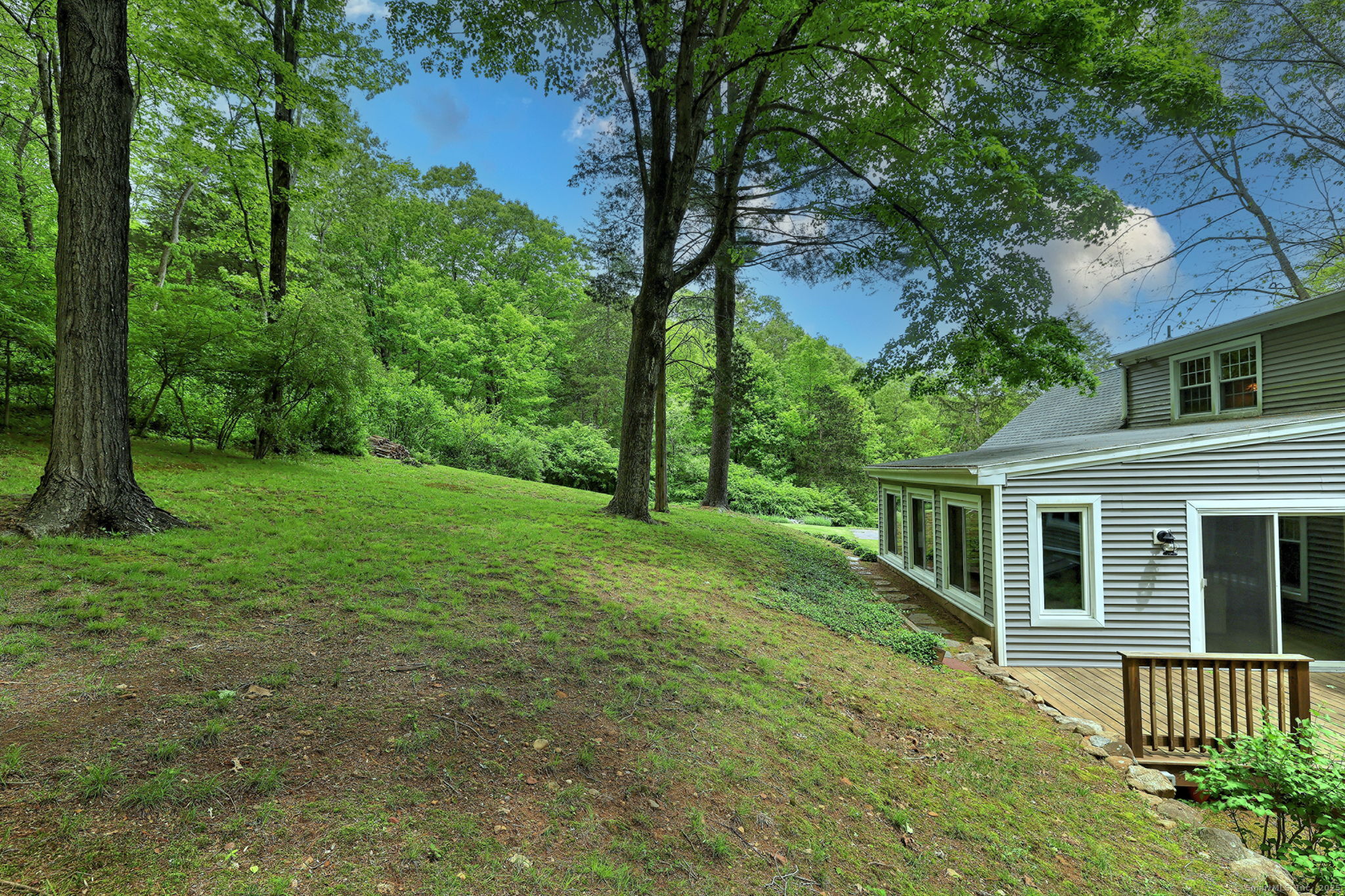 980 Mount Carmel Avenue, Hamden, Connecticut image 37