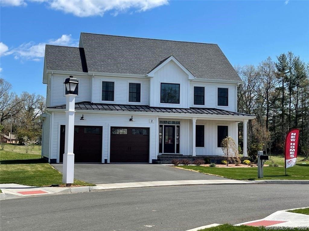 Primrose Lane, Cromwell, Connecticut - 3 Bedrooms  
3 Bathrooms  
9 Rooms - 