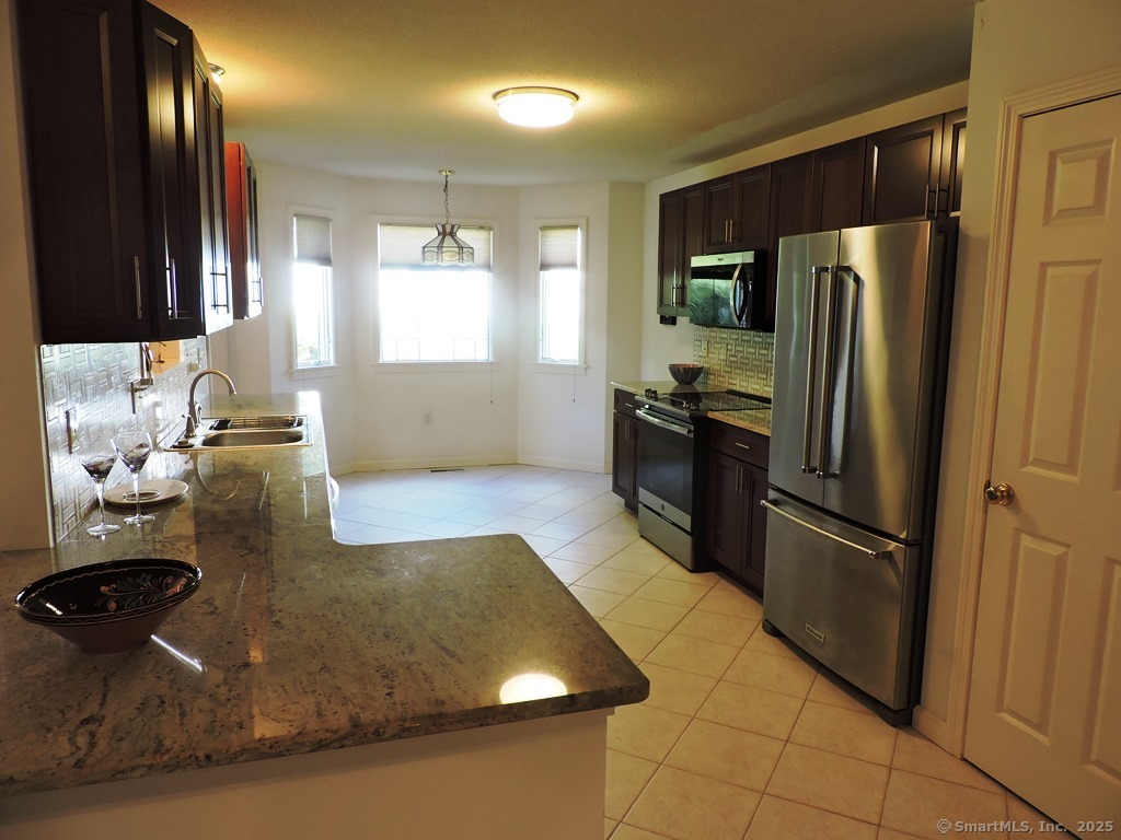 2 Abbewood Drive #2, Enfield, Connecticut image 10