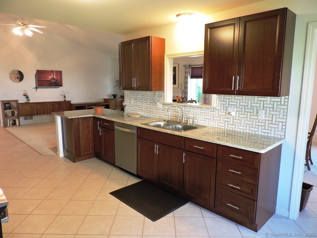 2 Abbewood Drive #2, Enfield, Connecticut image 7