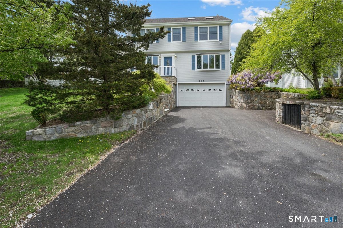 293 Bouton Street West