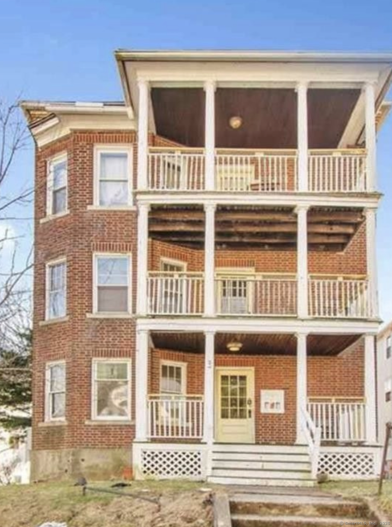 Property for Sale at Monroe Street, New Britain, Connecticut - Bedrooms: 9 
Bathrooms: 3 
Rooms: 15  - $475,000