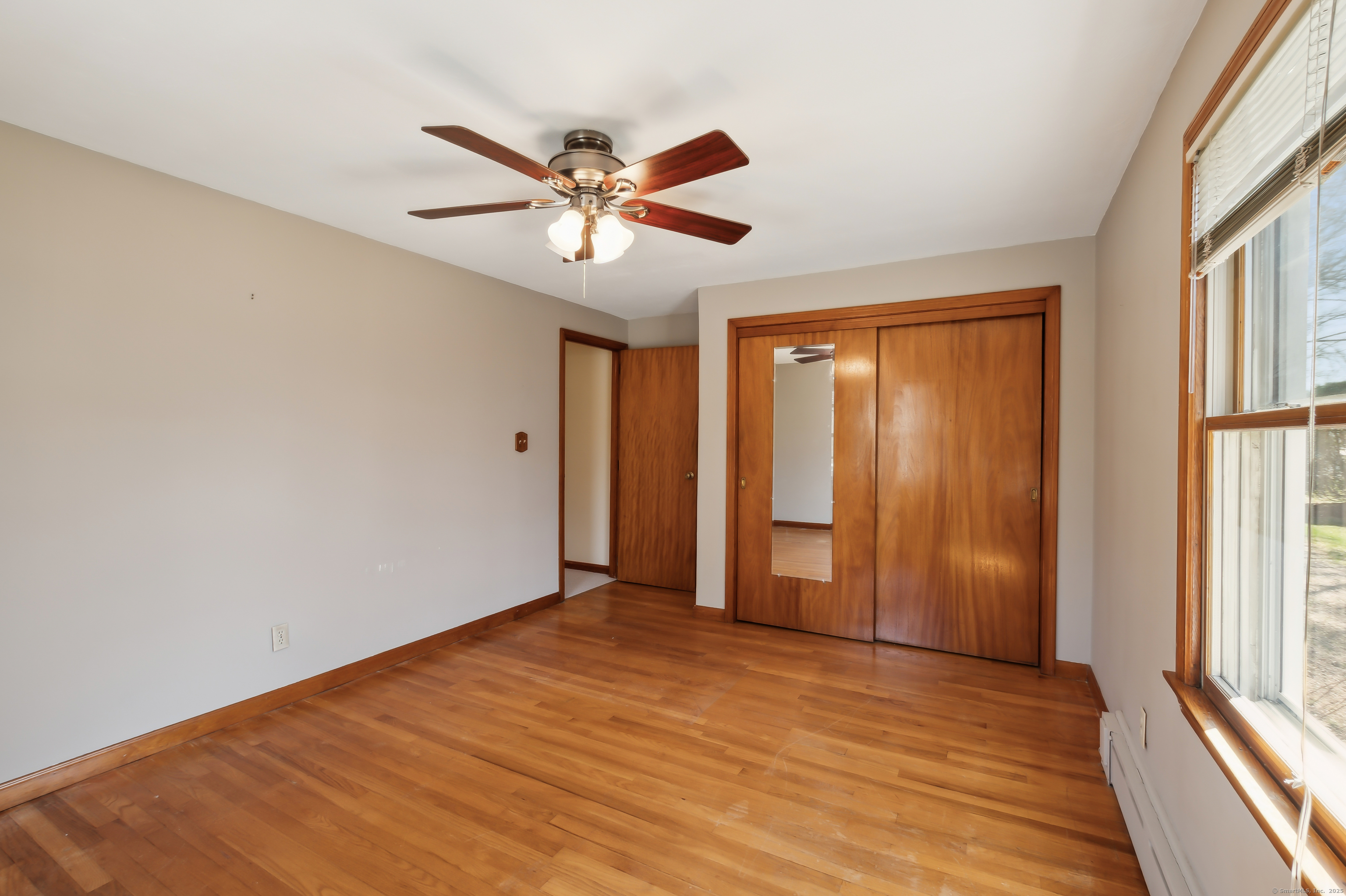 1099 N Grand Street, Suffield, Connecticut image 14