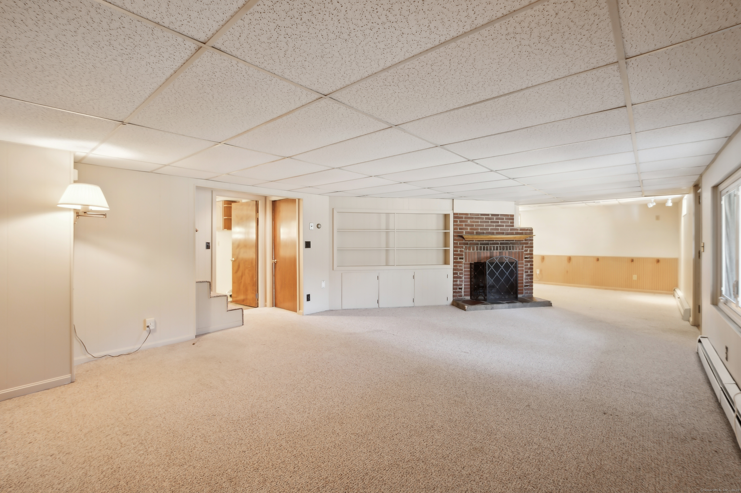 1099 N Grand Street, Suffield, Connecticut image 20