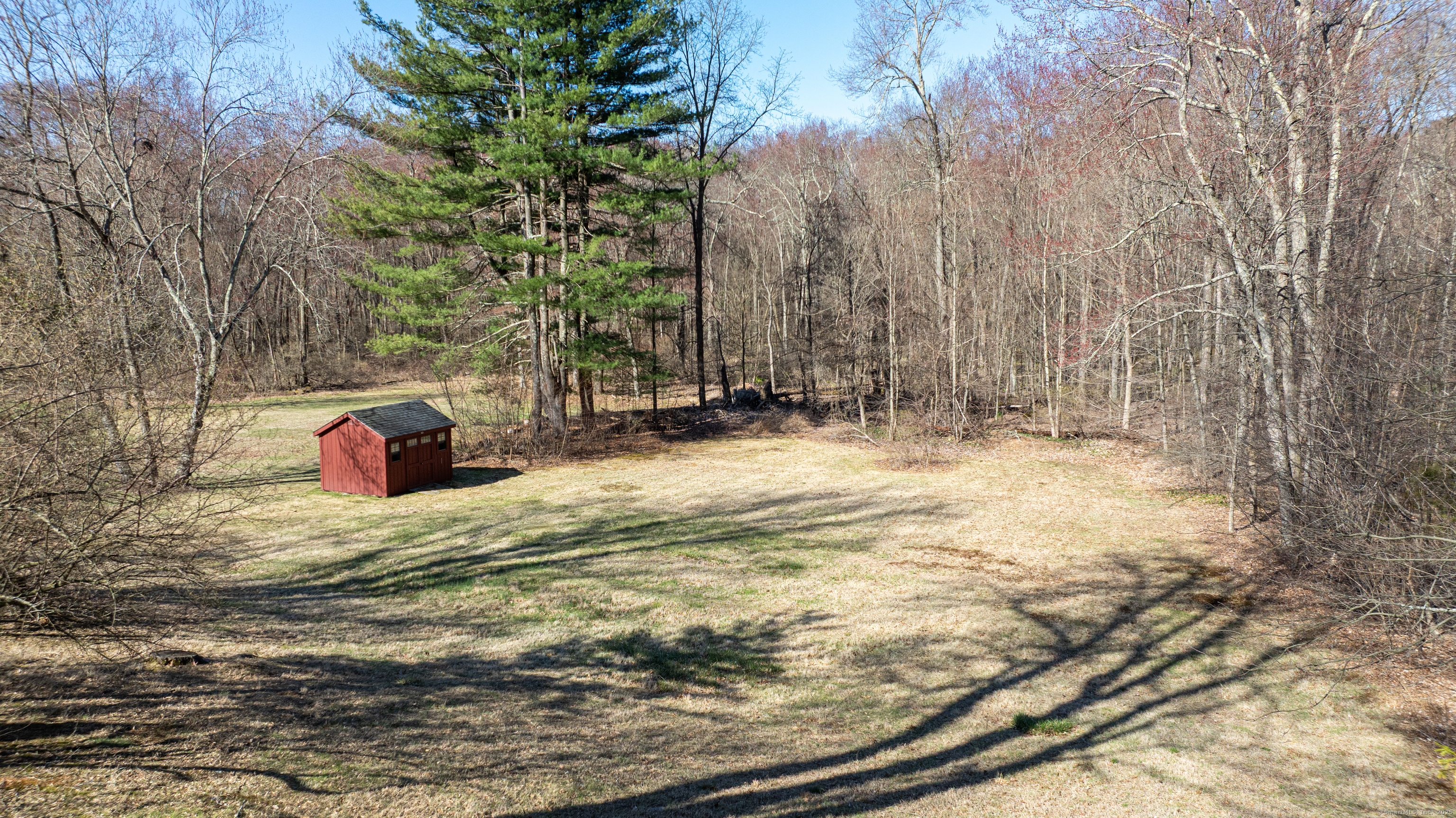 1099 N Grand Street, Suffield, Connecticut image 33