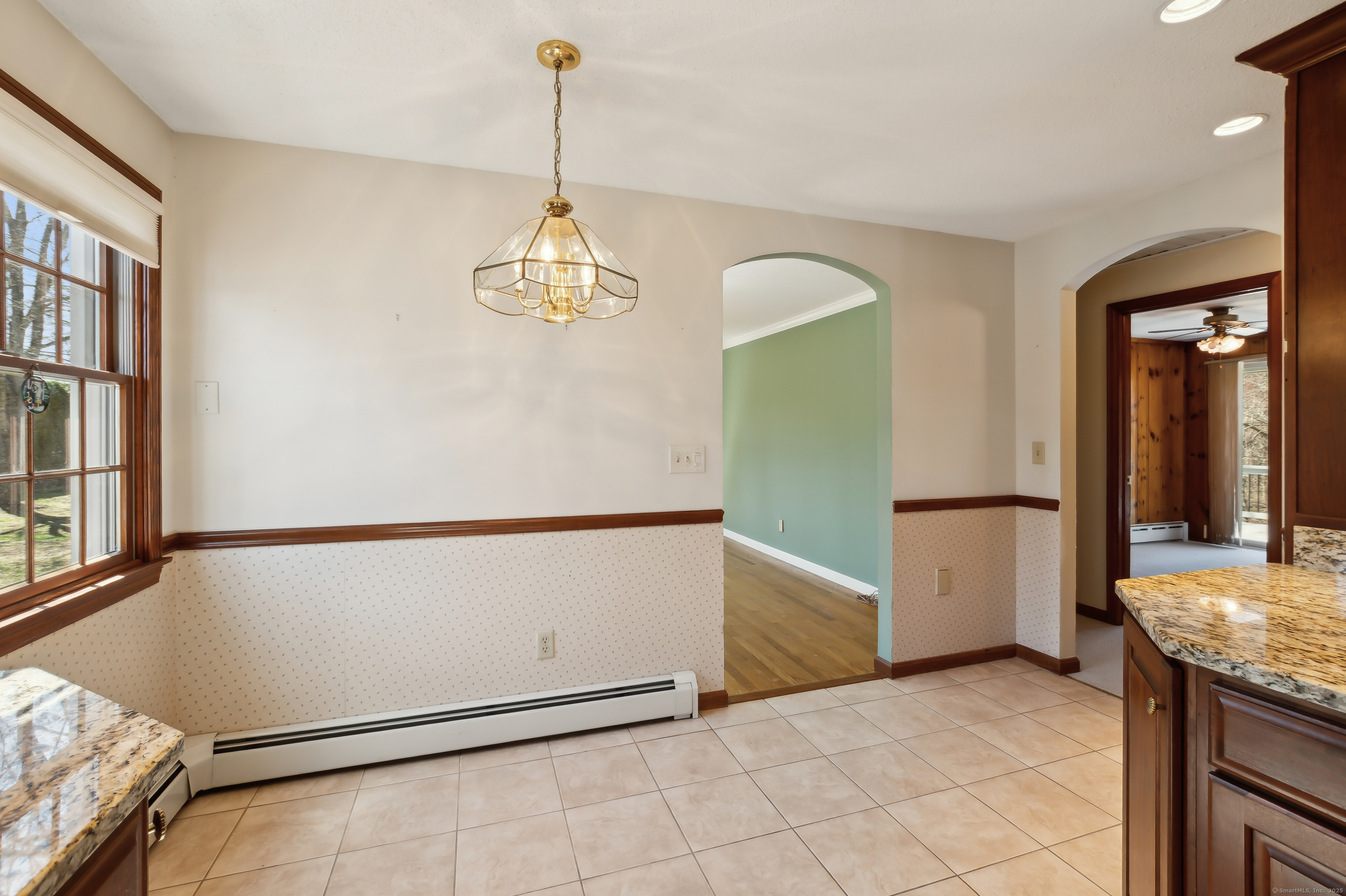 1099 N Grand Street, Suffield, Connecticut image 10
