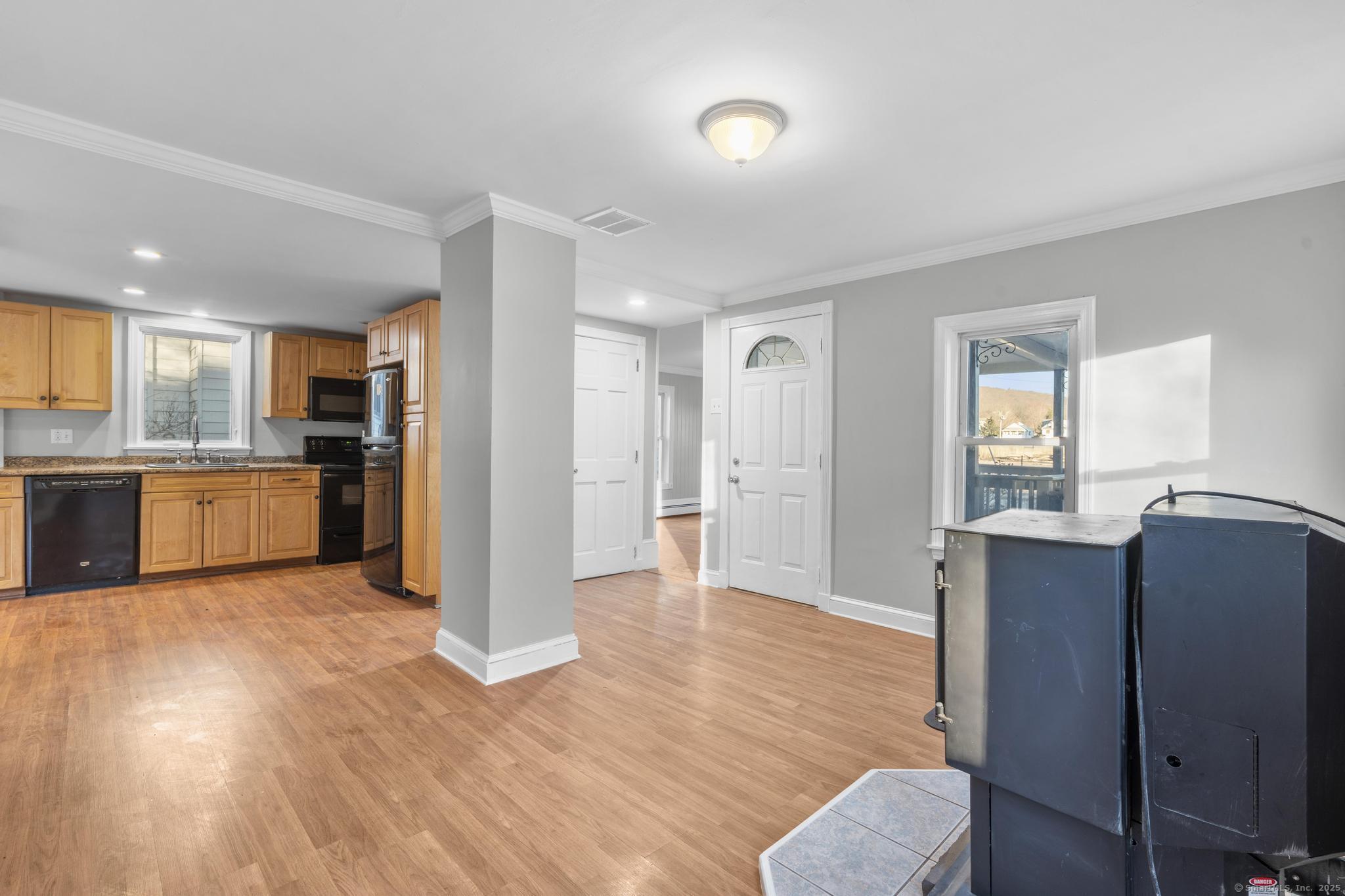 65 North Street, Torrington, Connecticut image 13