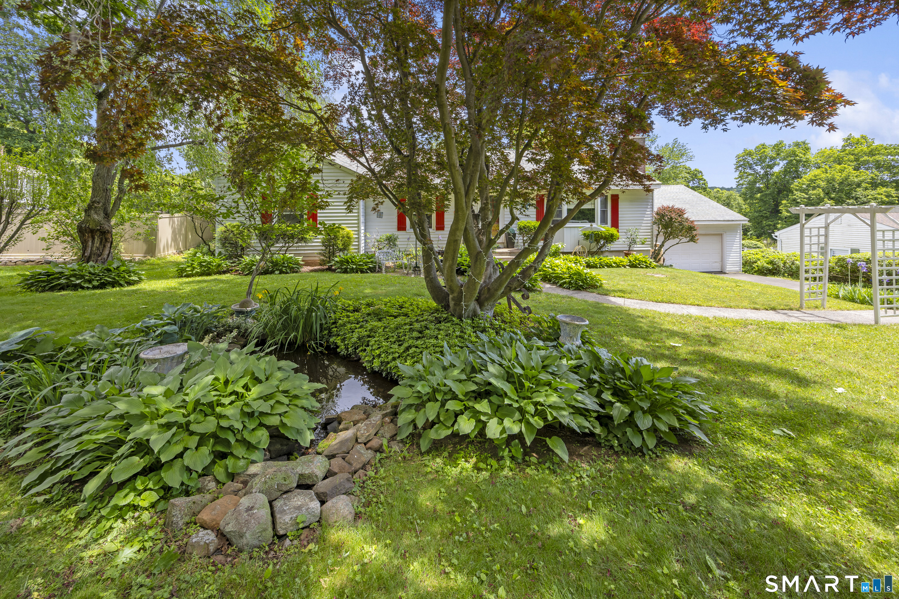 37 Woodland Drive