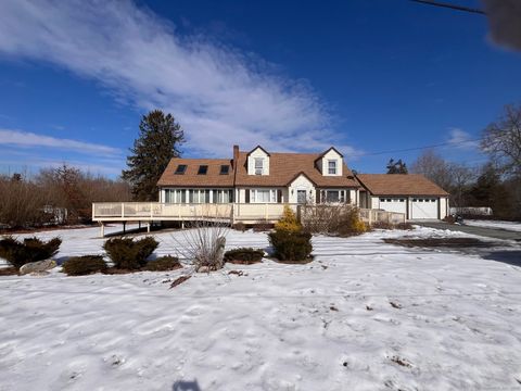 A home in Griswold