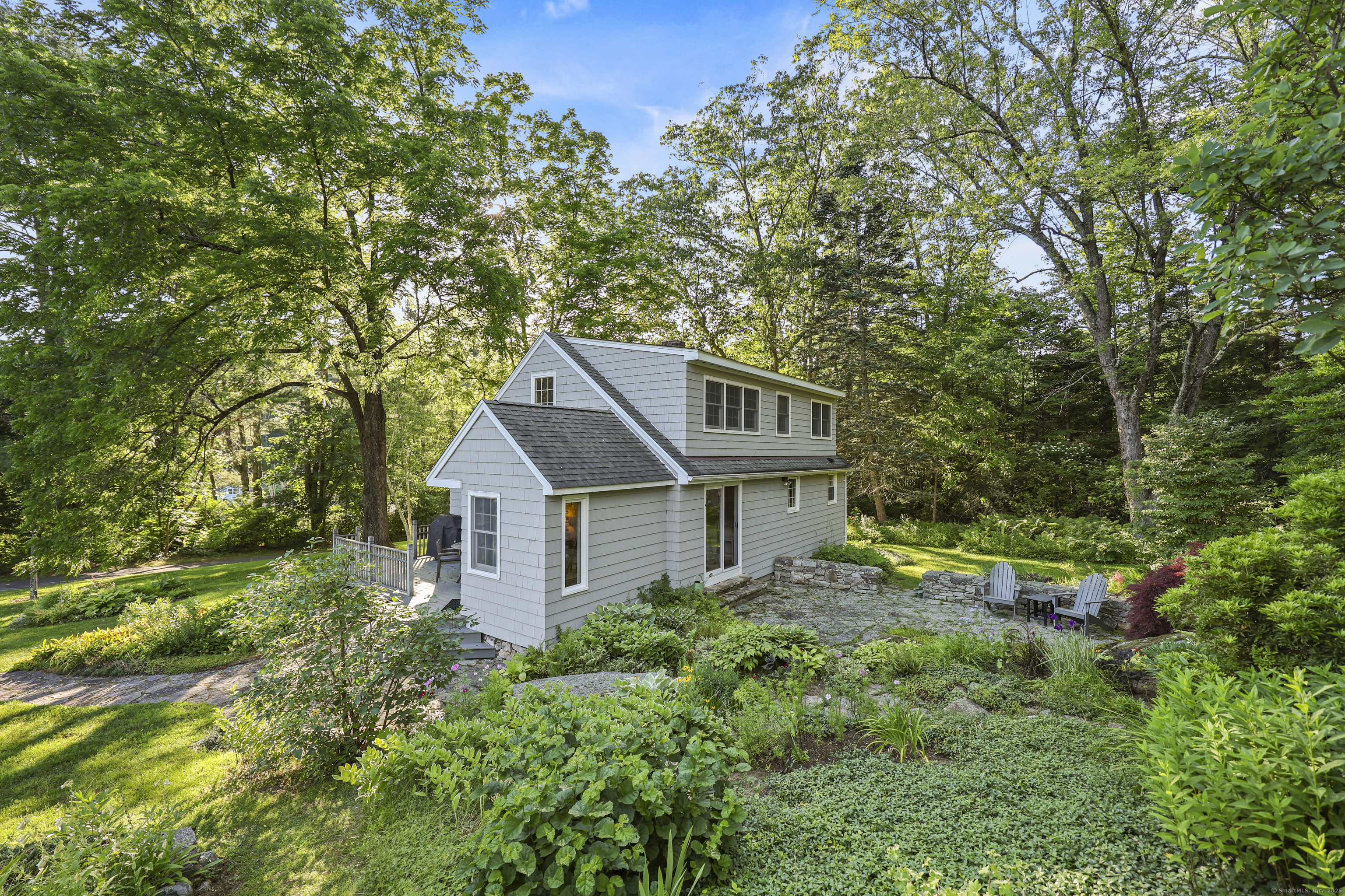 468 East River Road