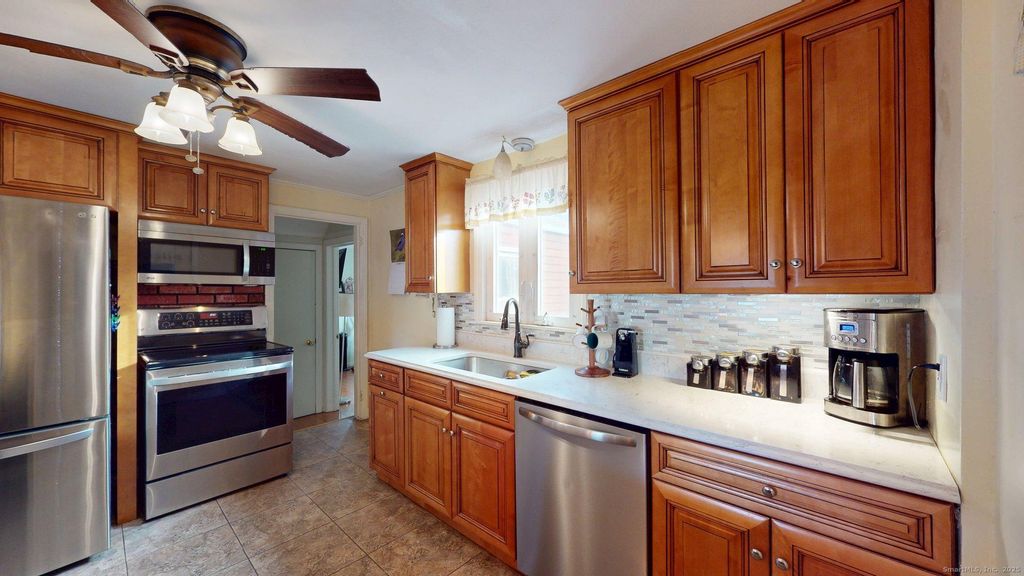 Photo of 22 Pearl Street, Windsor Locks, CT 06096 (MLS # 24140668)