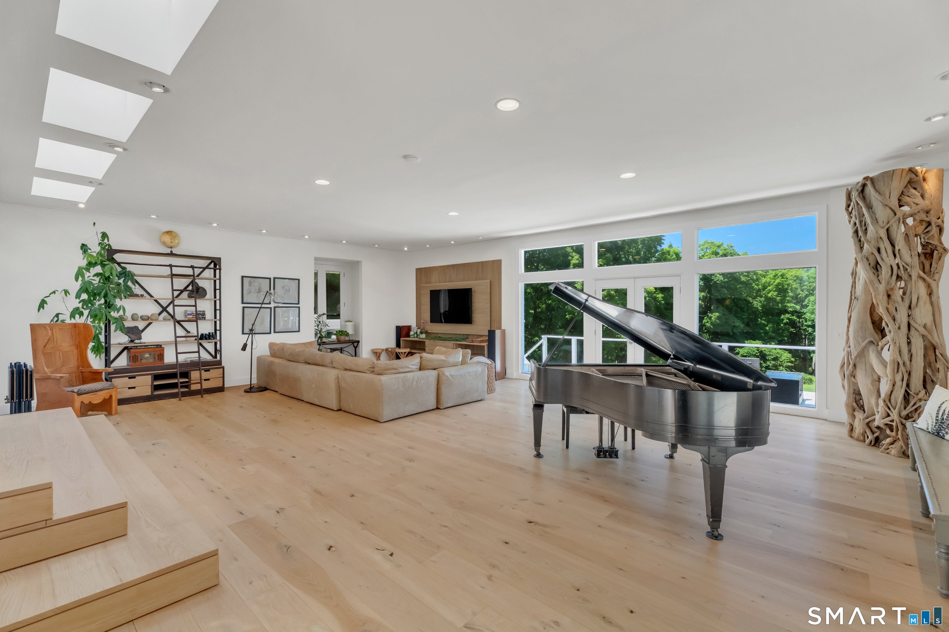 24 Mark Twain Lane