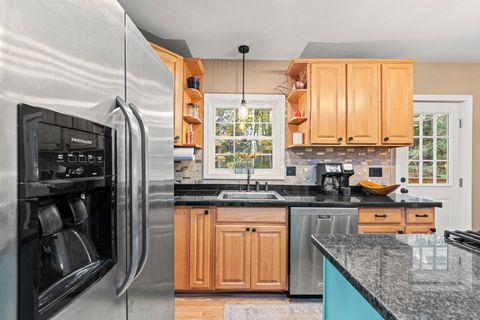 Tiny photo for 278 Child Road, Woodstock, CT 06281 (MLS # 24136751)