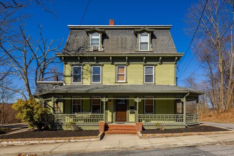 16 Wilkinson Street Putnam CT 06260