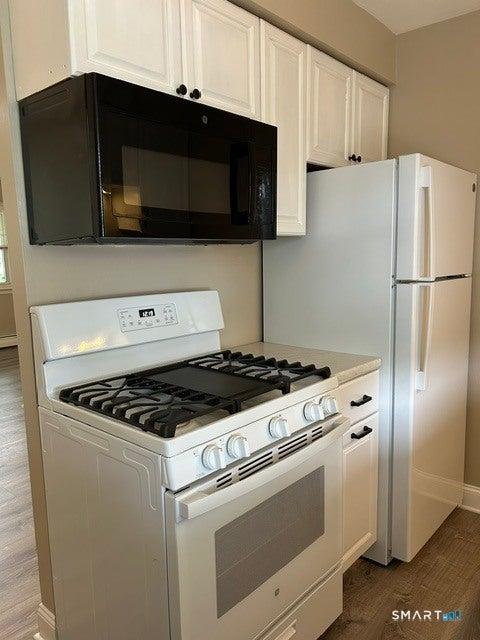 Tiny photo for 90 Silliman Street #3B, Fairfield, CT 06824 (MLS # 24187673)