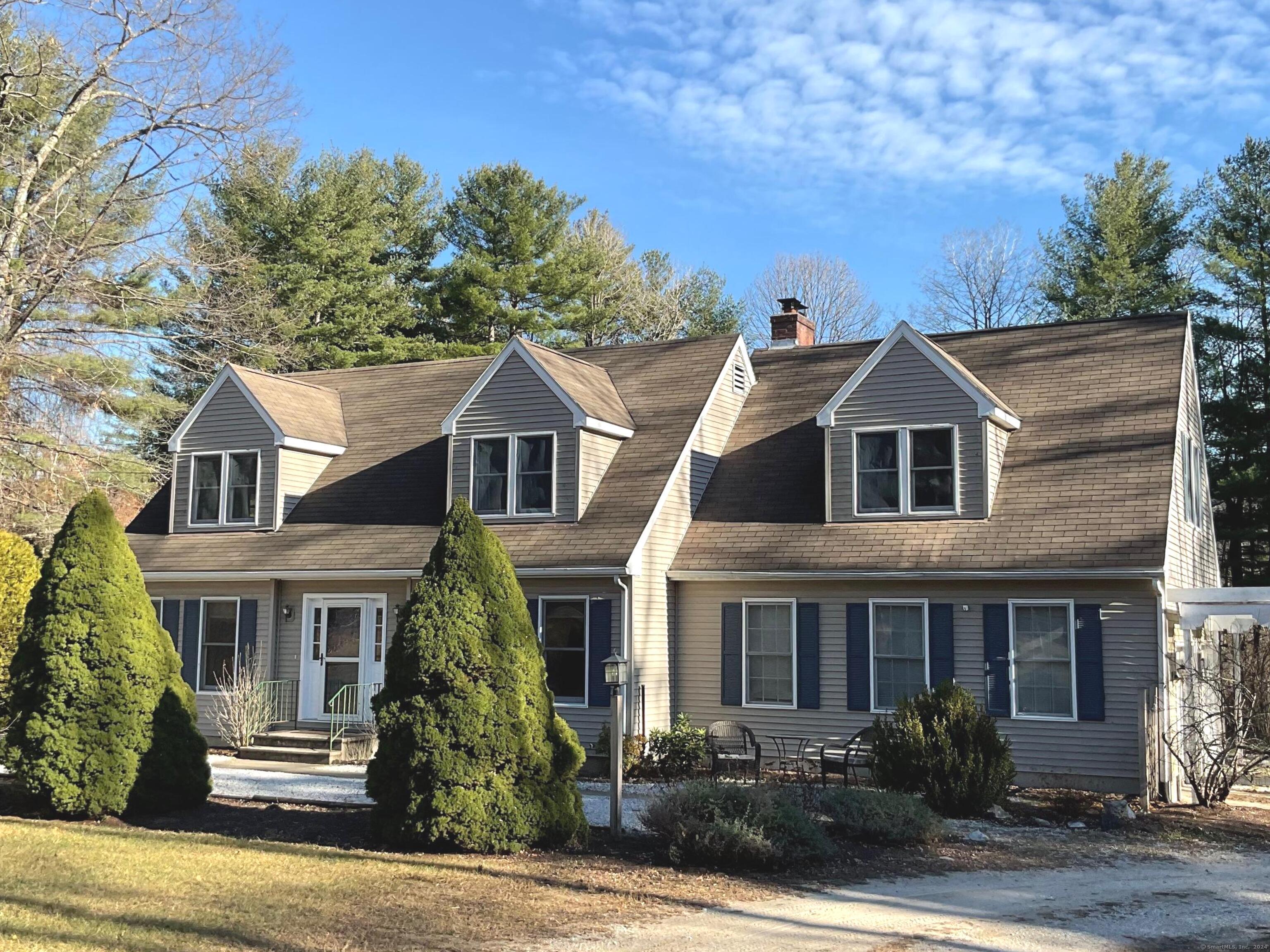 Sand Road, Canaan, Connecticut - 4 Bedrooms  
2 Bathrooms  
7 Rooms - 