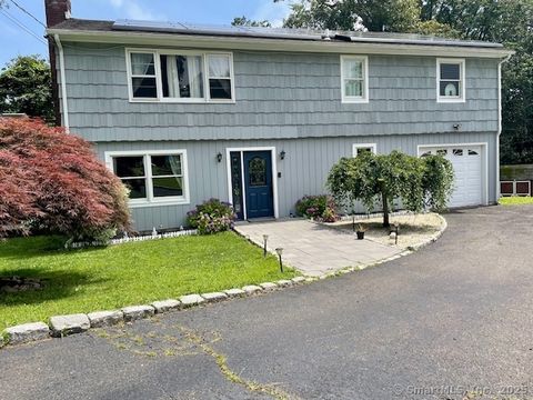 Photo of 17 Kingsbury Road, Norwalk, CT 06851 (MLS # 24123730)