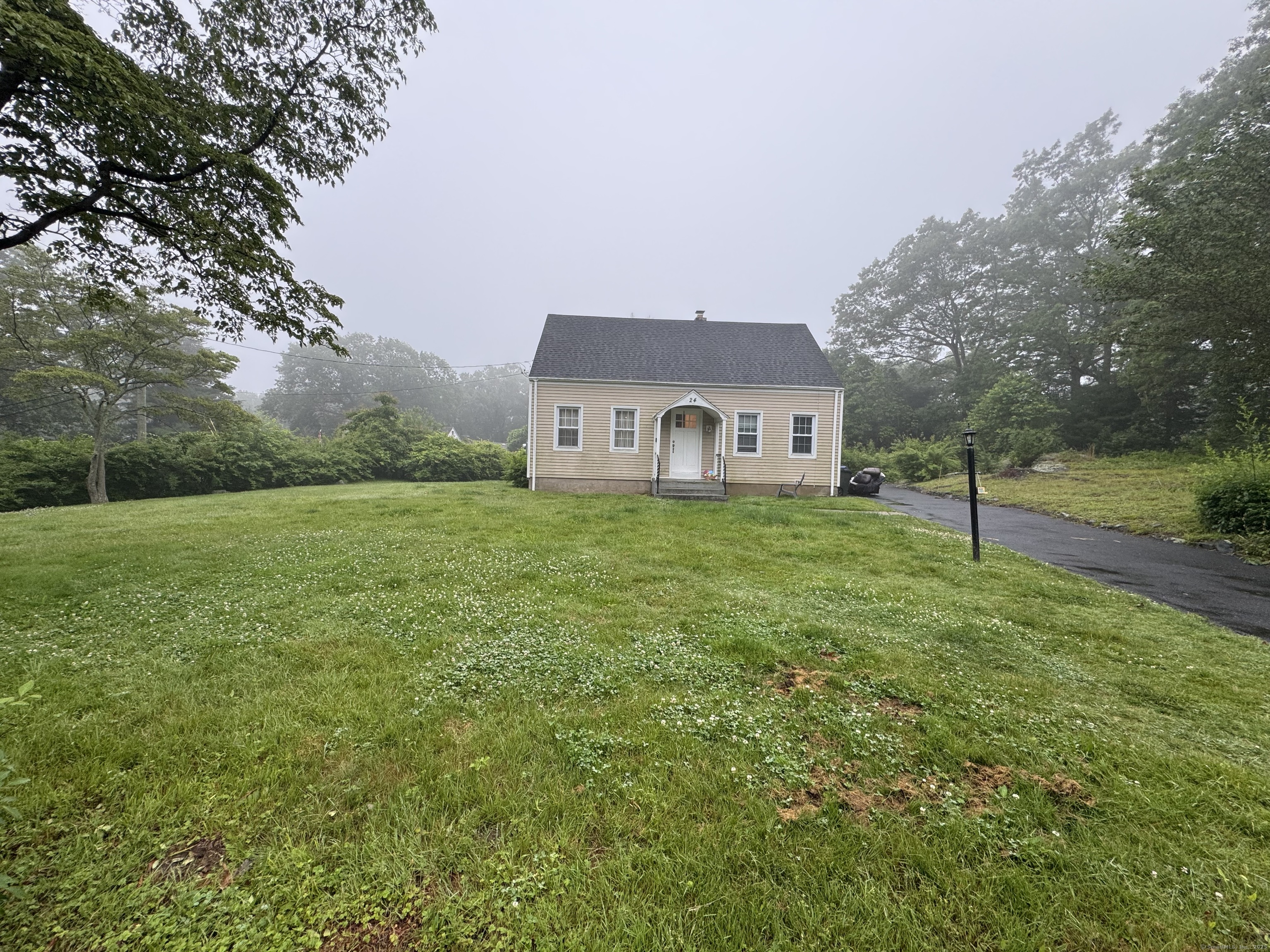 24 North Forest Circle
