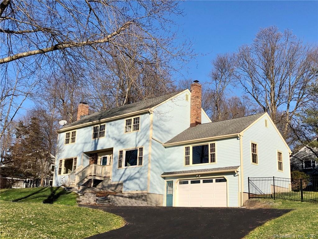 Photo 1 of 112 Aspen Lane, Trumbull, Connecticut, $700,000, Web #: 170465130