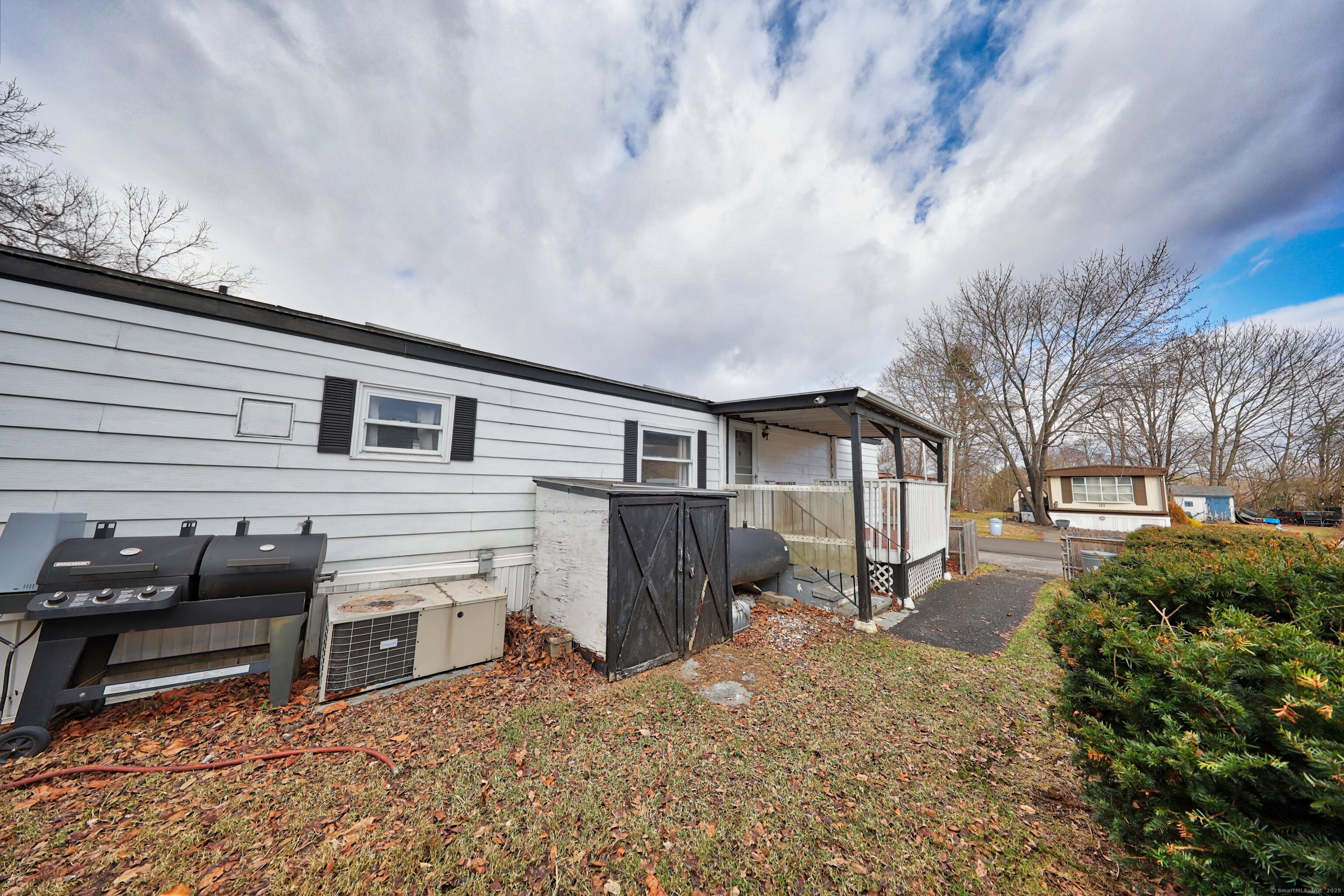 8 Thunderbird Drive, Naugatuck, Connecticut image 4